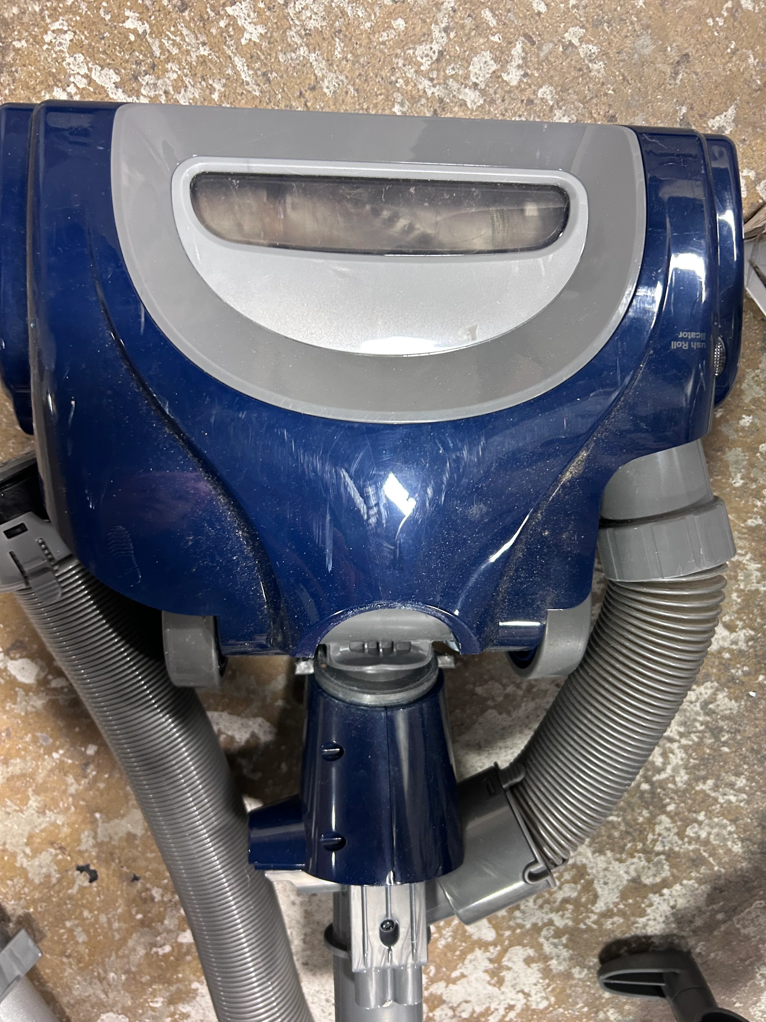Navigator Lift-Away Deluxe Upright Vacuum Blue - Image 6