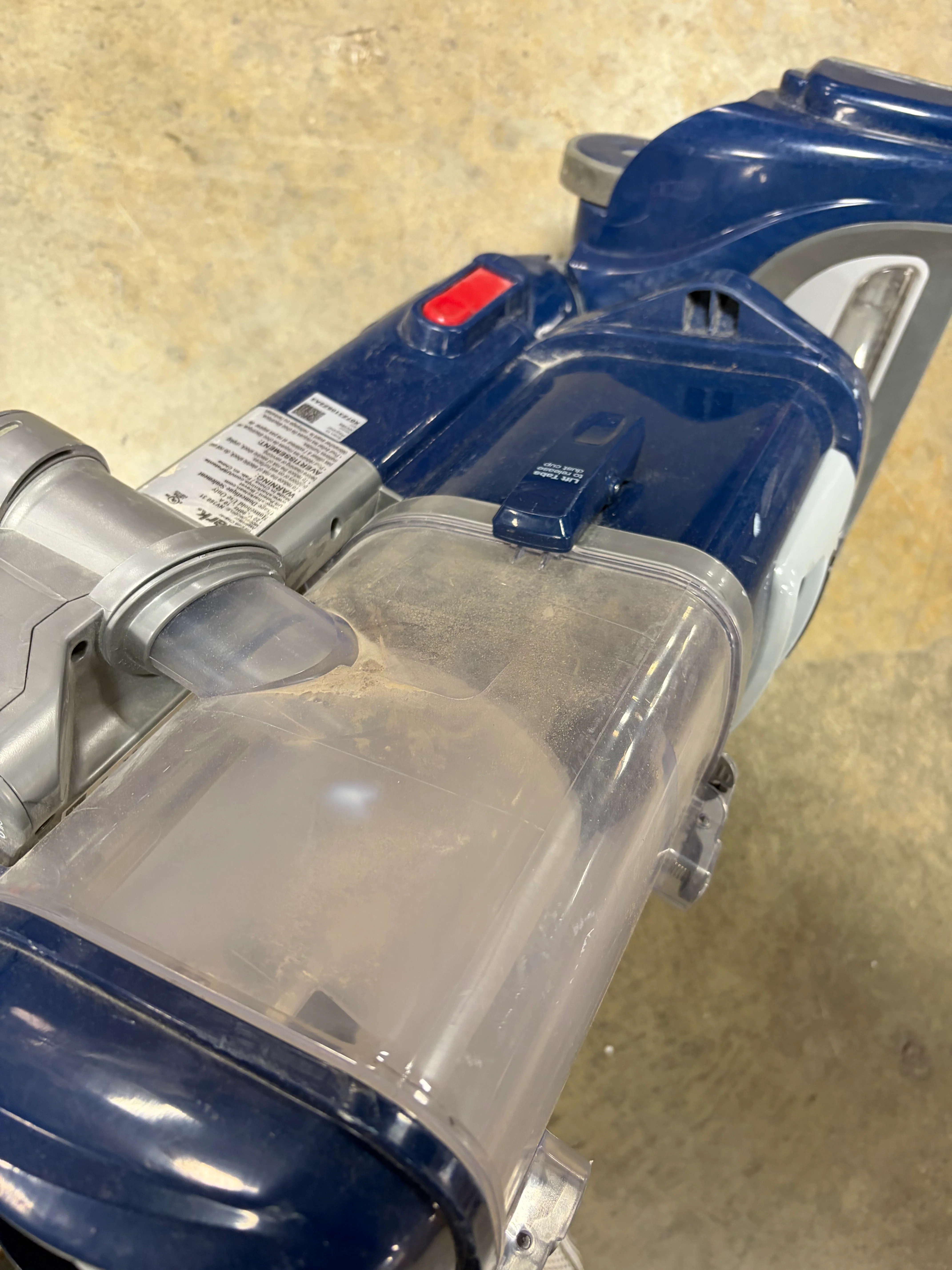 Navigator Lift-Away Deluxe Upright Vacuum Blue - Image 6