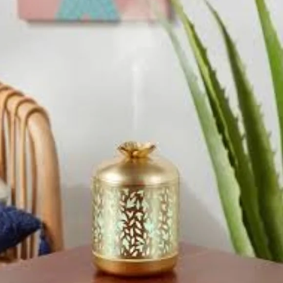 Gold Metal Floral Cutout Ultrasonic Diffuser - Image 2