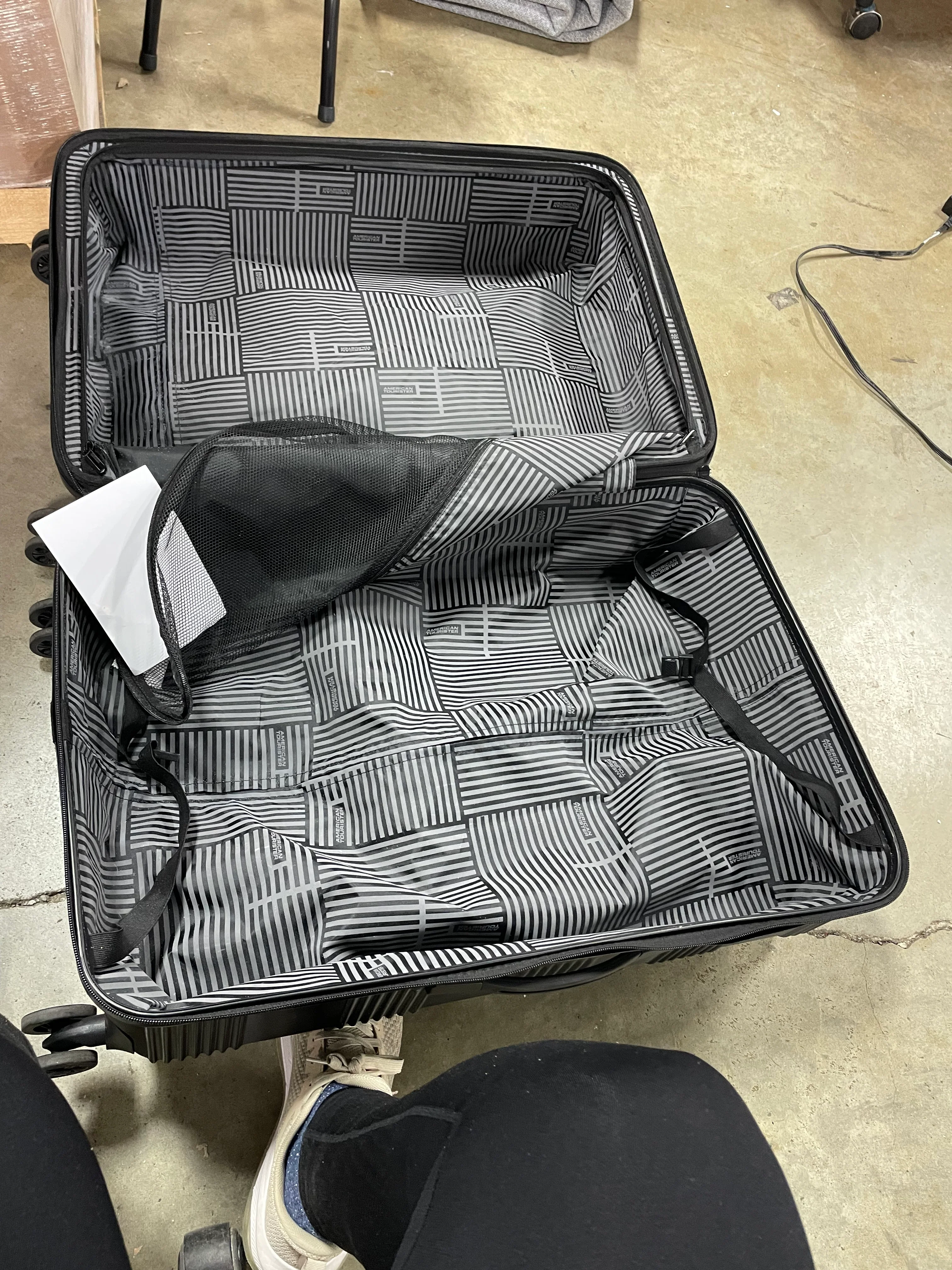 NXT Hardside Large Checked Spinner Suitcase - Image 7