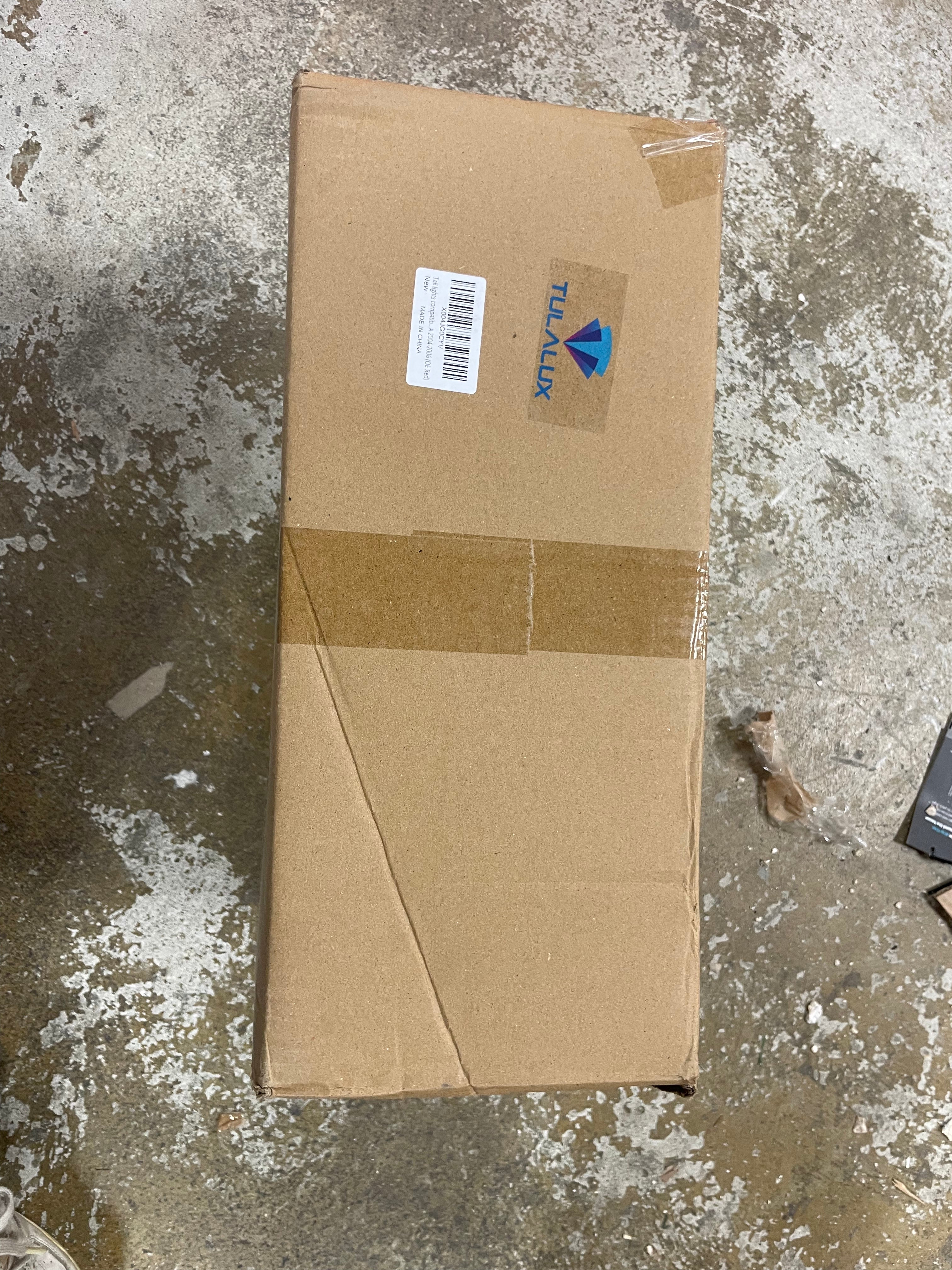 OEM Replacement Taillights for TUNDRA - Image 3