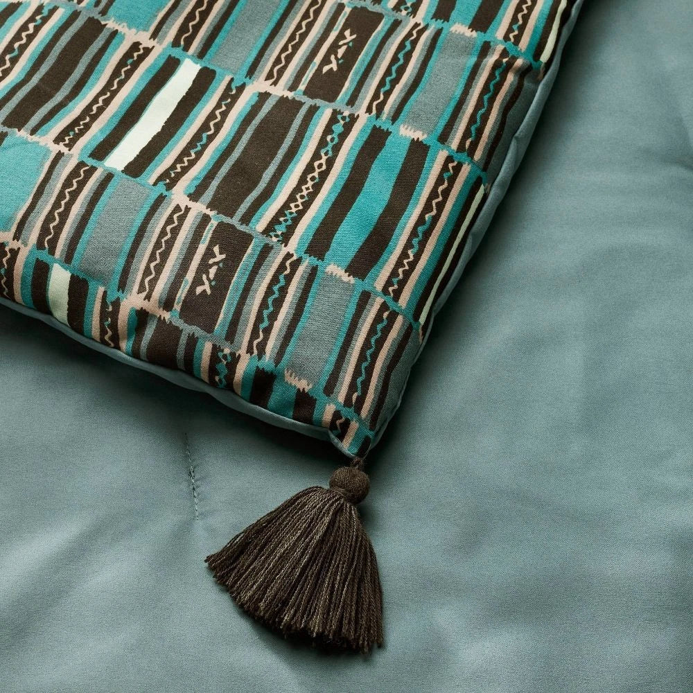 Jungalow Comforter Set Global Lightweight Fabric, Teal, Full/Queen - Image 3