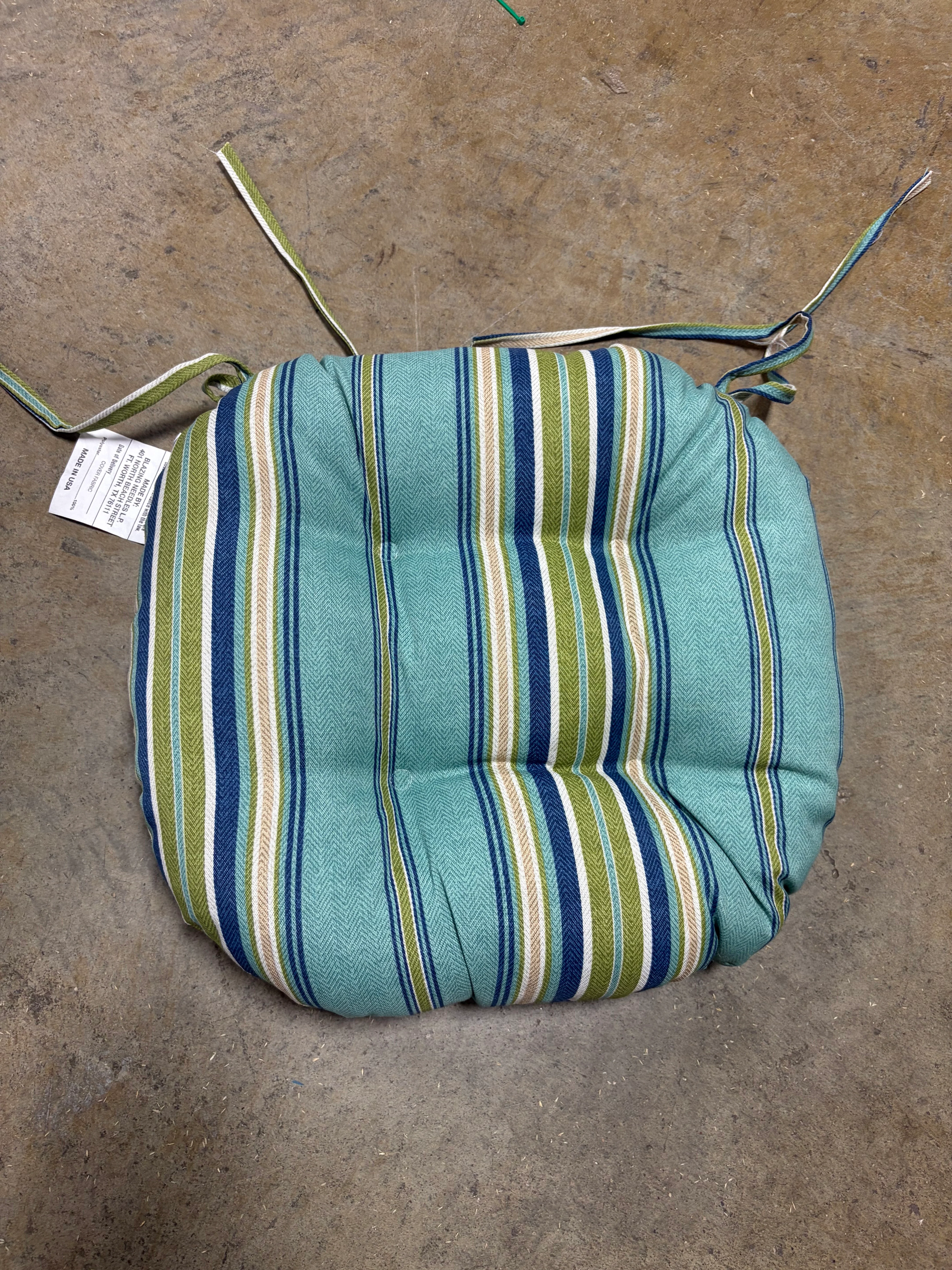 Outdoor Dining Chair Seat Cushion (Set of 2) - Image 4