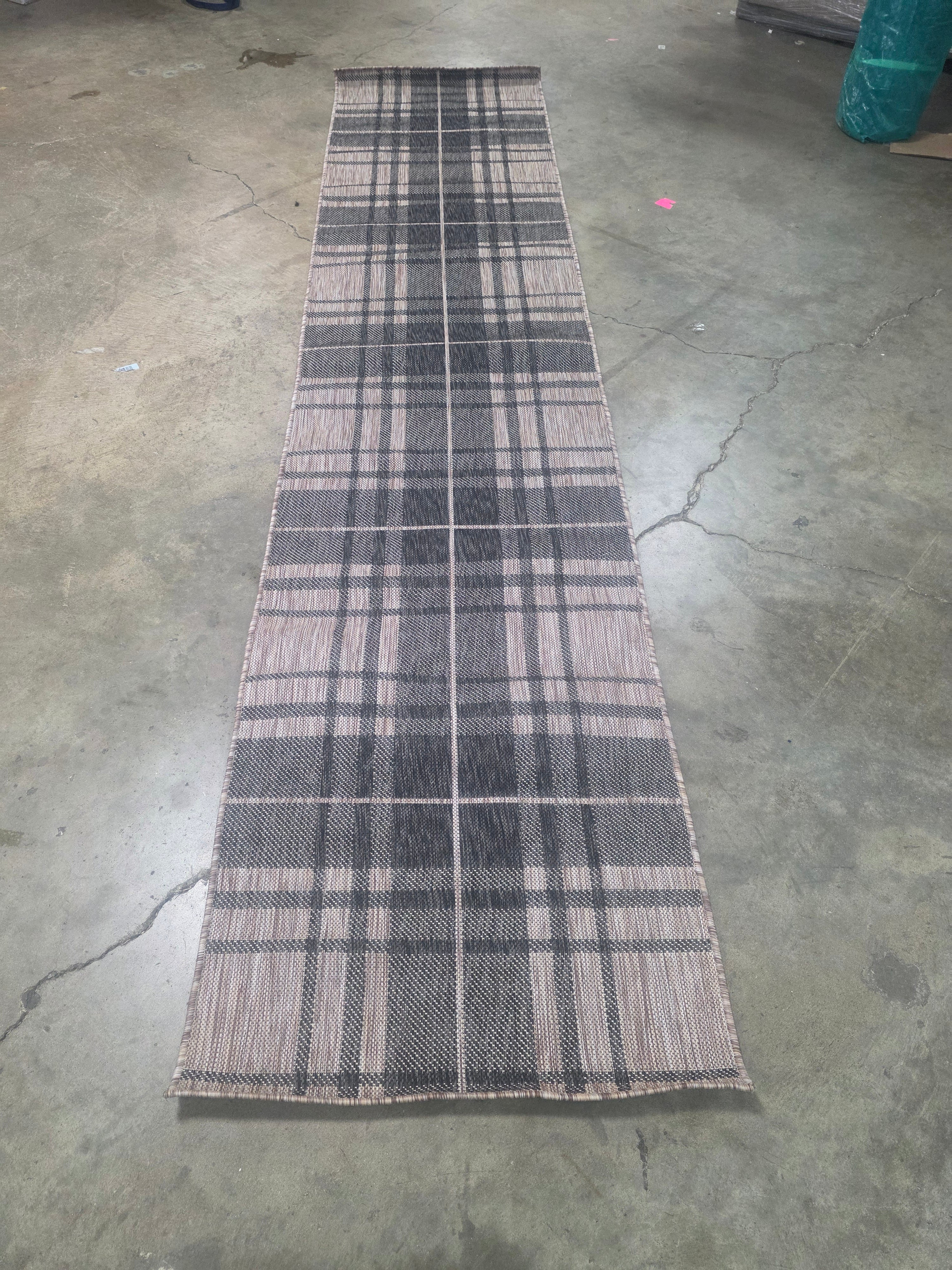 Outdoor Checkered - Buffalo Plaid Area Rug - 12ft Runner - Image 6