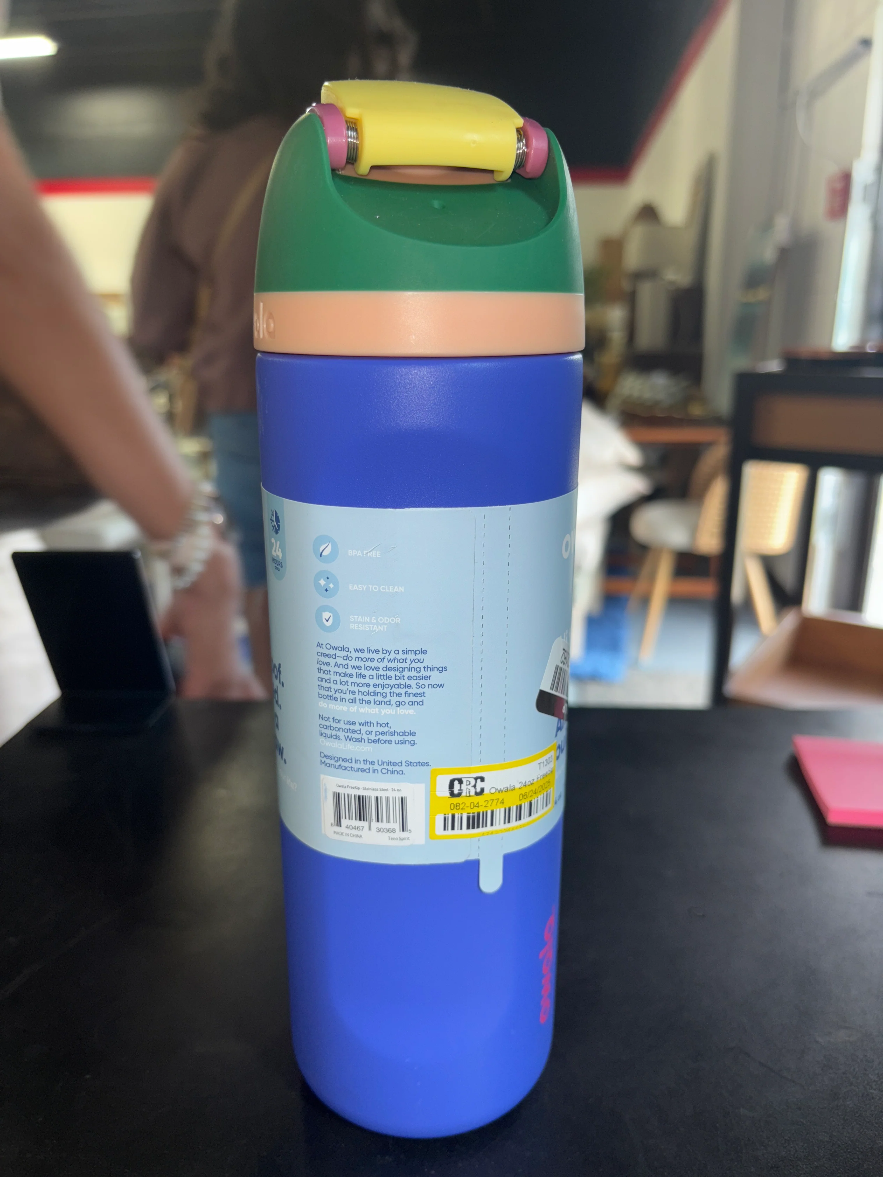 Owala 24oz FreeSip Stainless Steel Water Bottle - Teen Spirit SHOWROOM ITEM - Image 3