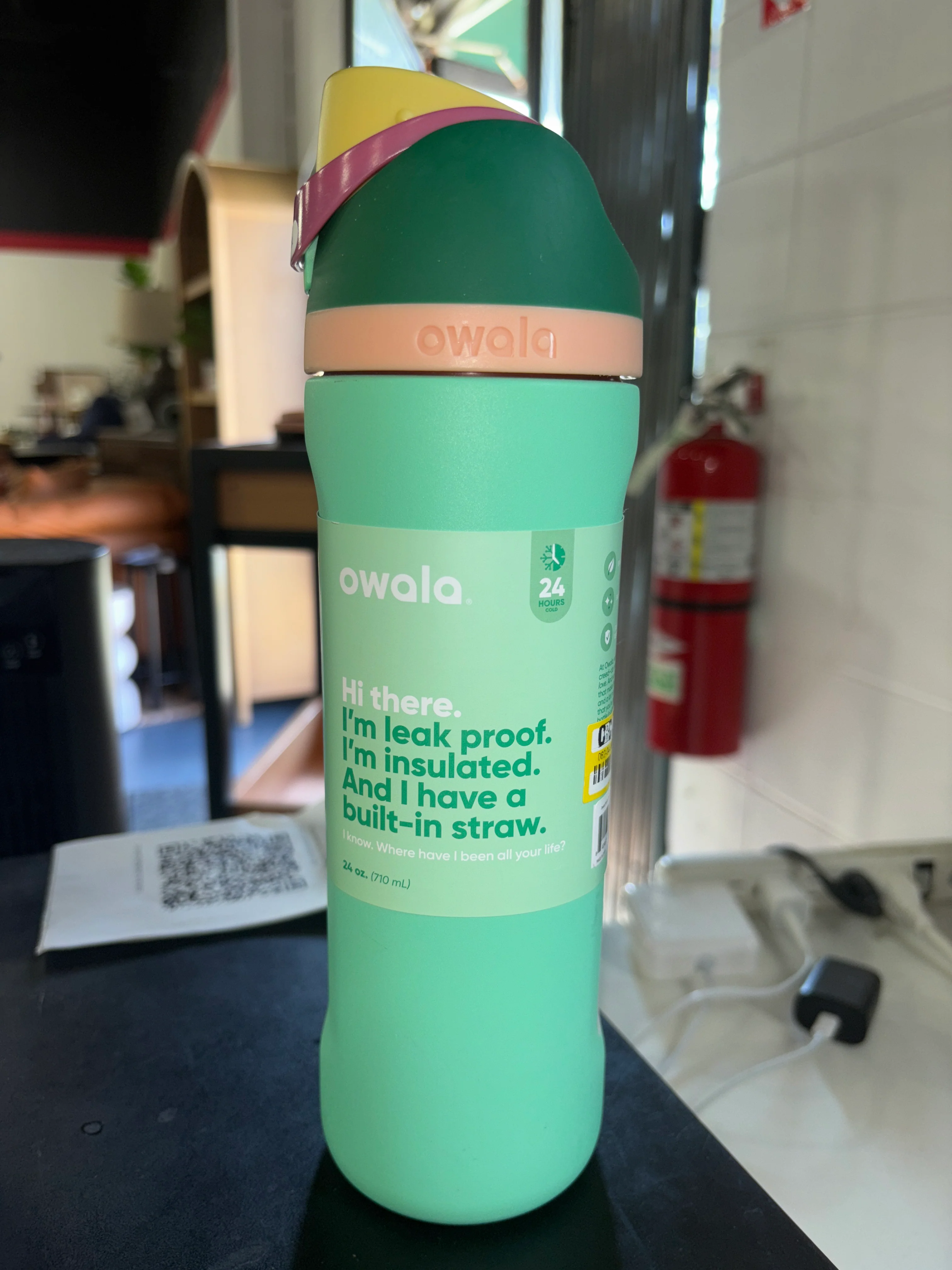 Owala 24oz FreeSip Stainless Steel Water Bottle - Scream Green SHOWROOM ITEM - Image 3