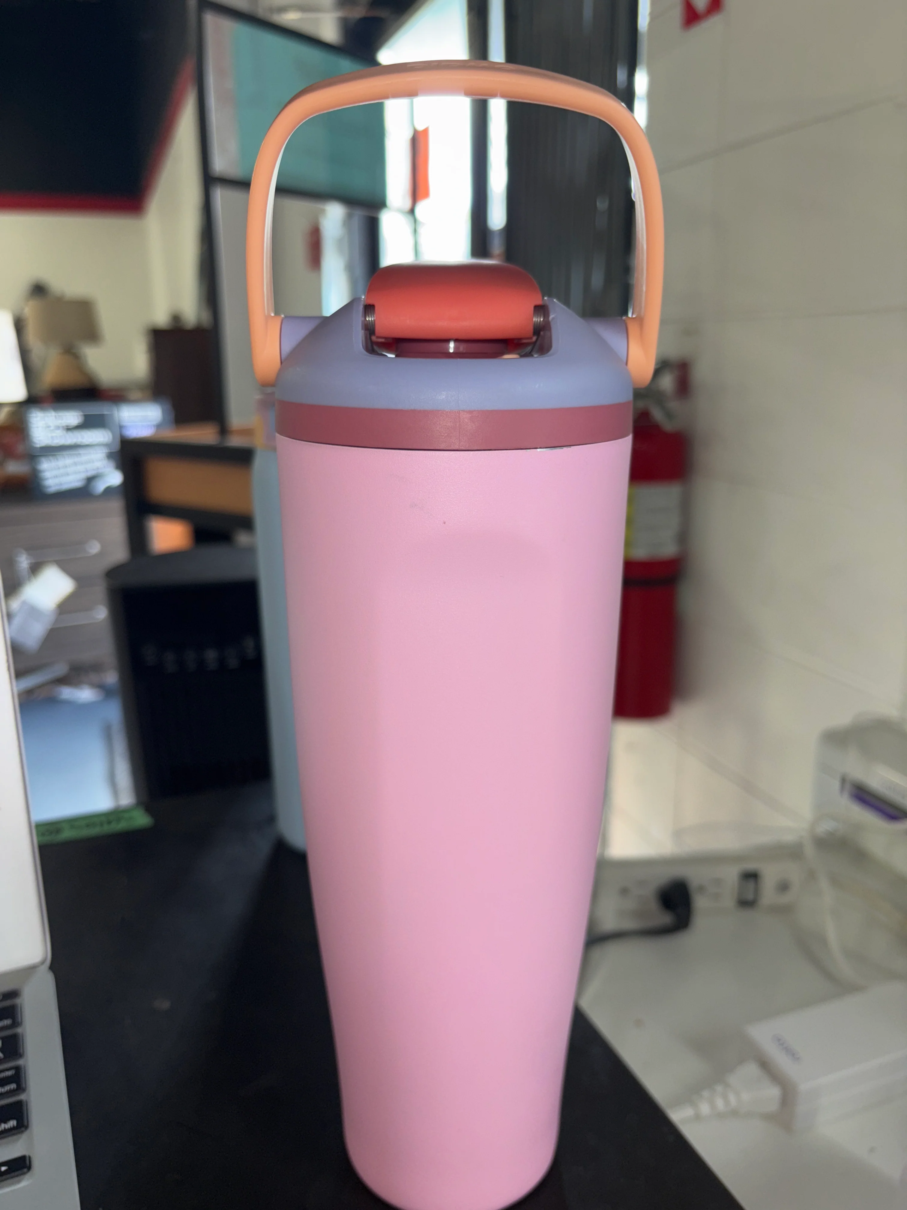 Owala FreeSip Sway Stainless Water Bottle - Pink SHOWROOM ITEM - Image 3