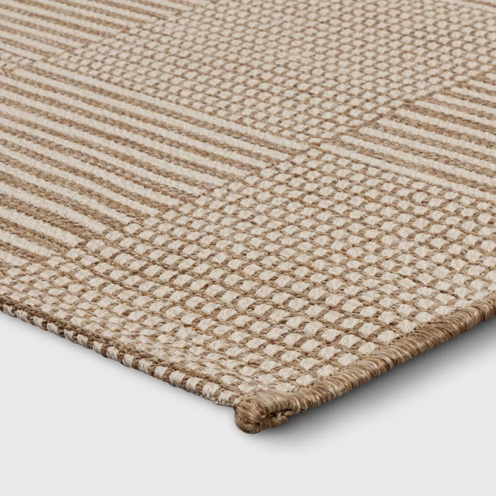 Patterned Grid Outdoor Area Rug 5'x7' - Image 3