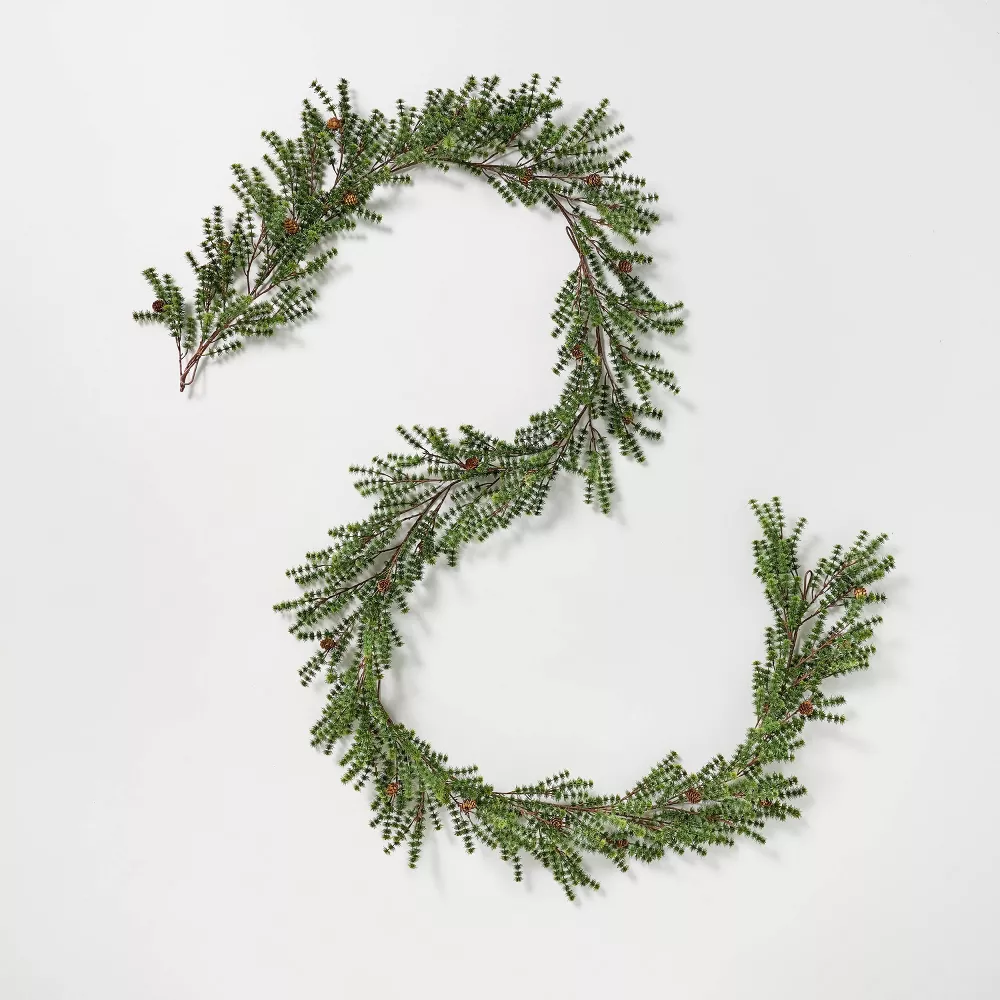 Pine with Pinecone Garland, final cut