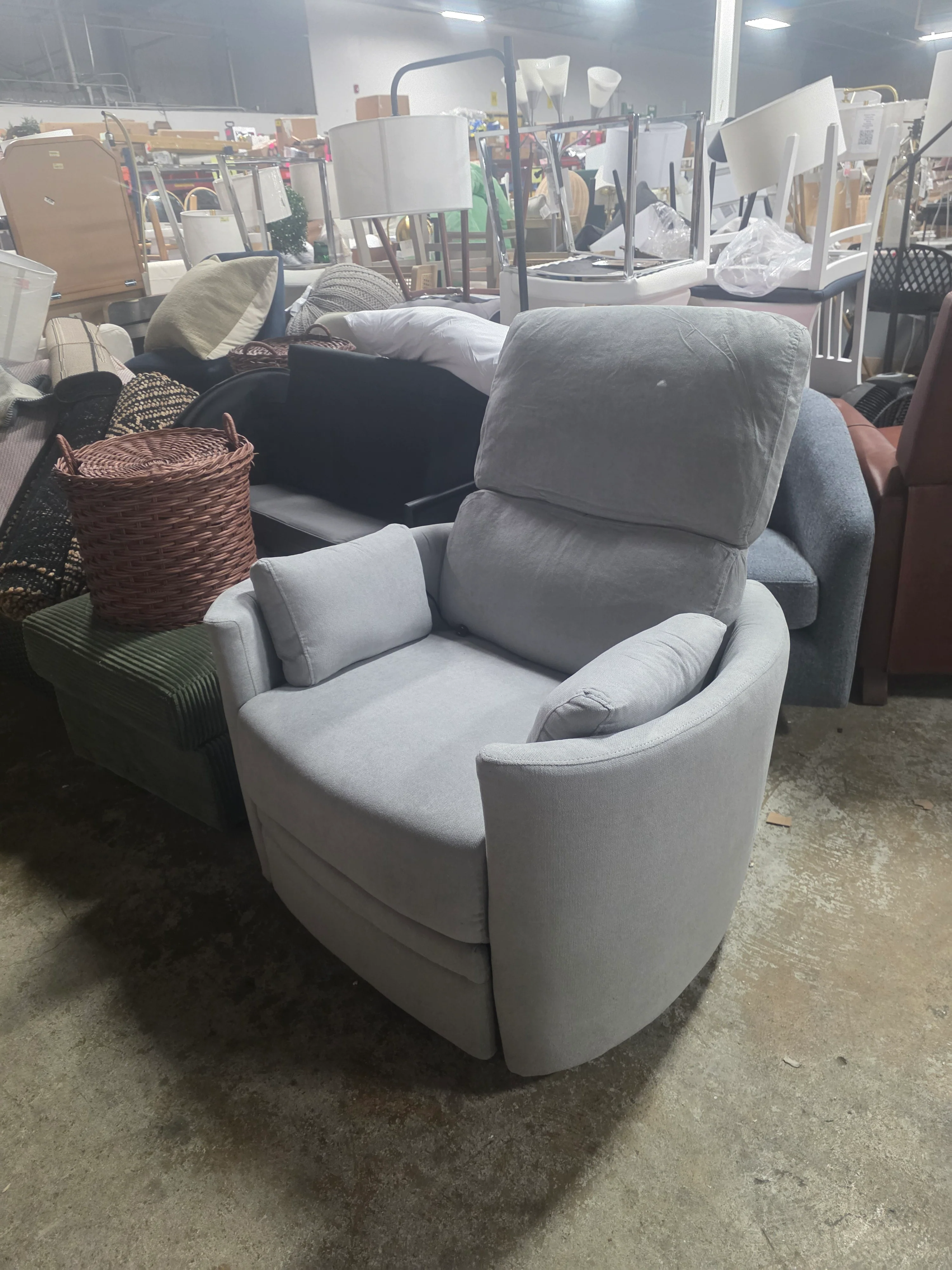Power Swivel Rocking Recliner chair - SHOWROOM ITEM - Image 2