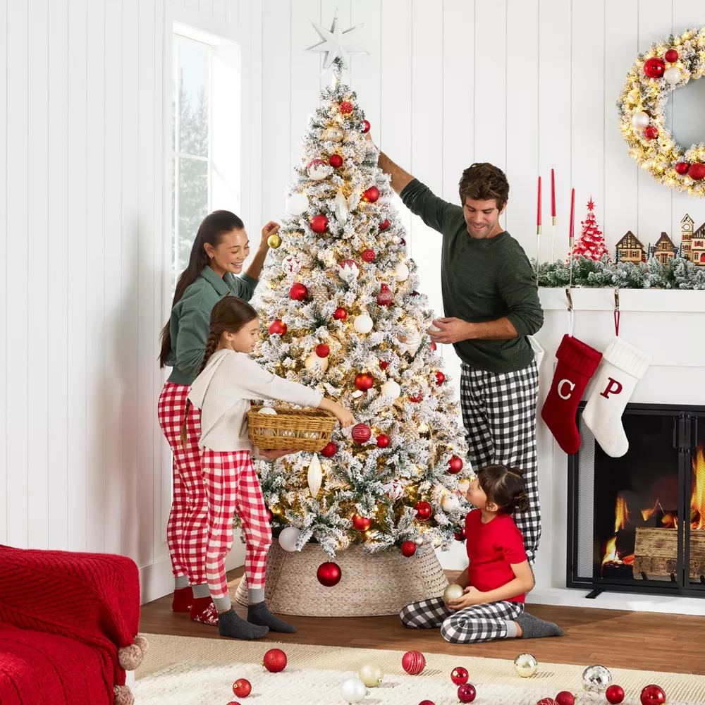 Pre-Lit Holiday Christmas Pine Tree w/ Snow Flocked Branches, Warm White Lights, final cut - Image 4