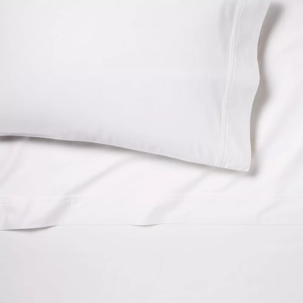 Solid Performance 400 Thread Count Sheet Set White - 4-Piece Queen - Image 2