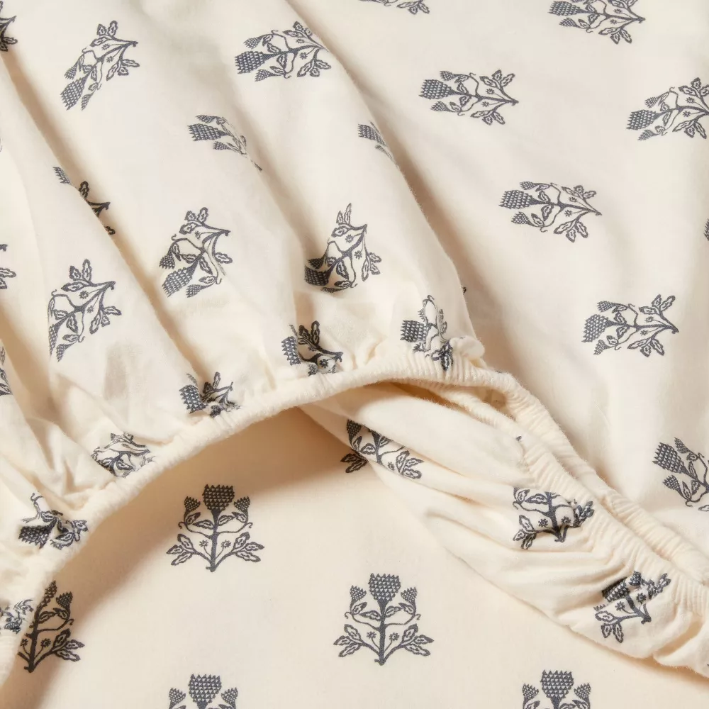 Queen Ultra Soft Flannel Sheet Set Blue Woodblock - Image 3