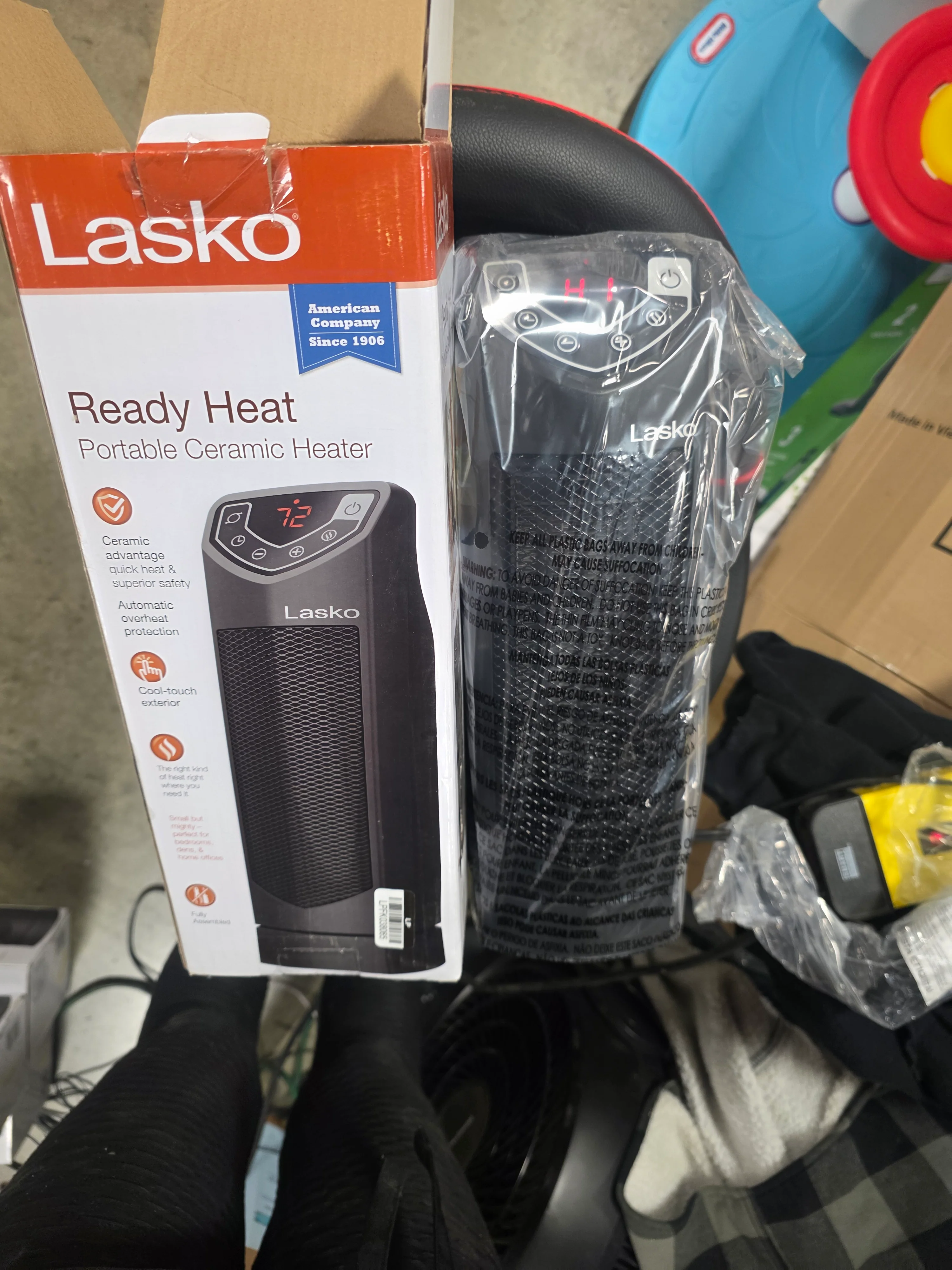 Ready Heat Personal Ceramic Tower Space Heater - Image 6