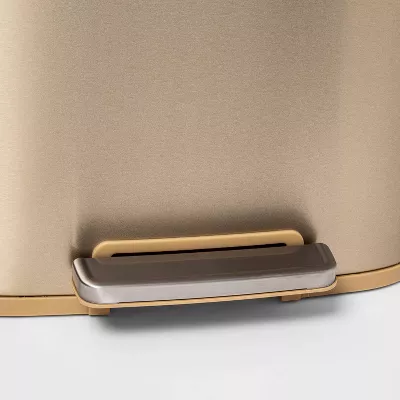 *Rectangular Step Trash Can - Image 4