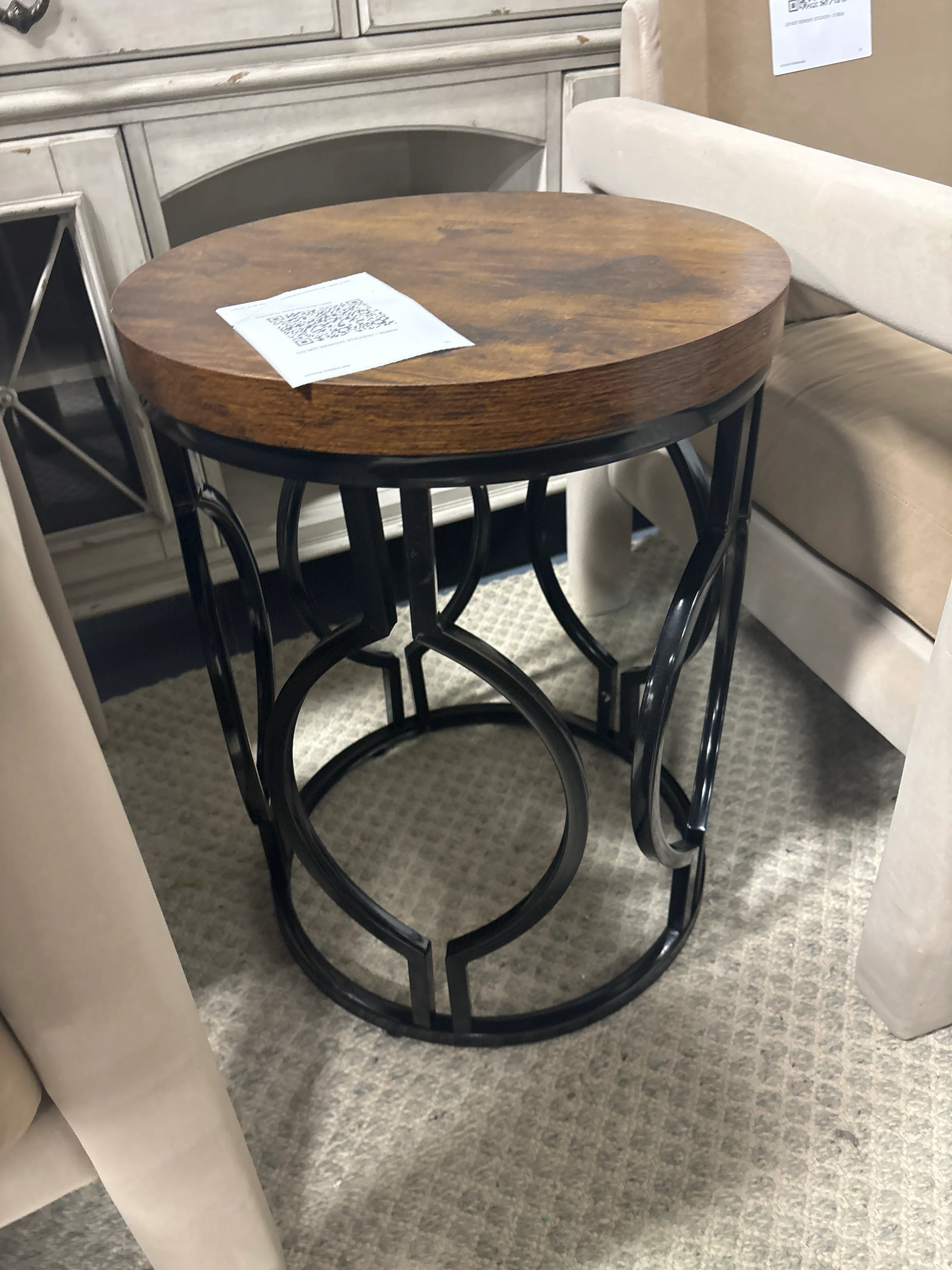 Resenkos Sofa Side End Table SHOWROOM ITEM - Image 2