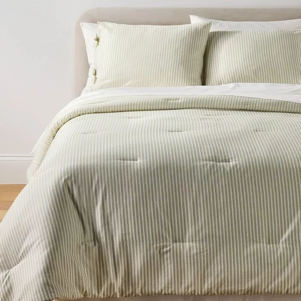 Reversible Floral and Stripe COMFORTER ONLY Pink/Green - Twin/Twin XL - Image 2