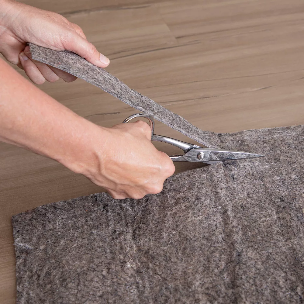 Reversible Pet Proof Rug Pad – Gray 8'x10' - Image 4