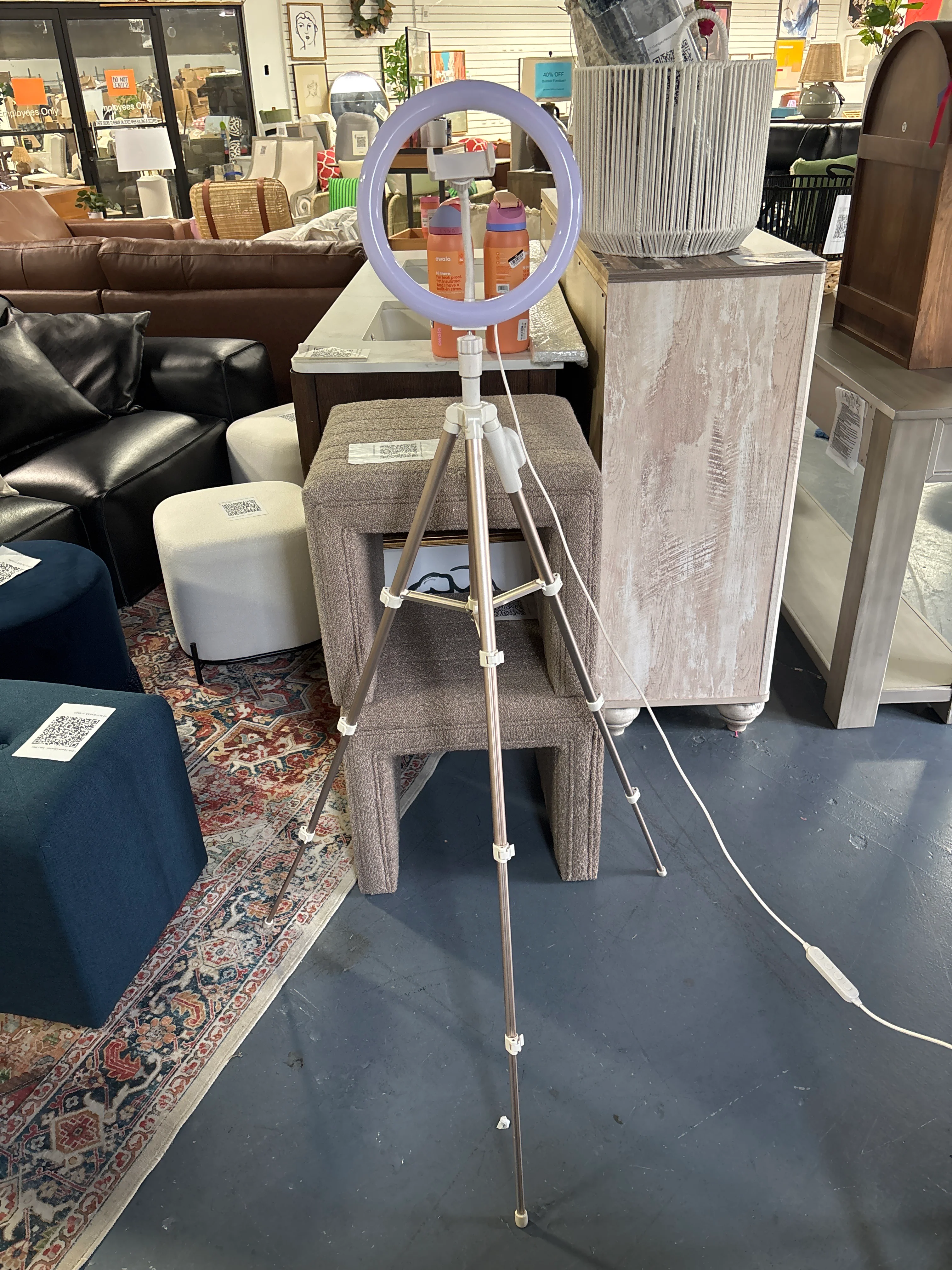Ring Light with Tripod - Stone White SHOWROOM ITEM - Image 2