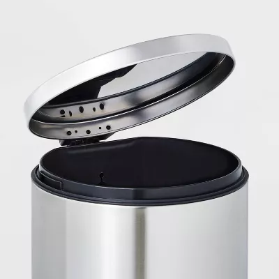 Round Step Trash Can - Image 2