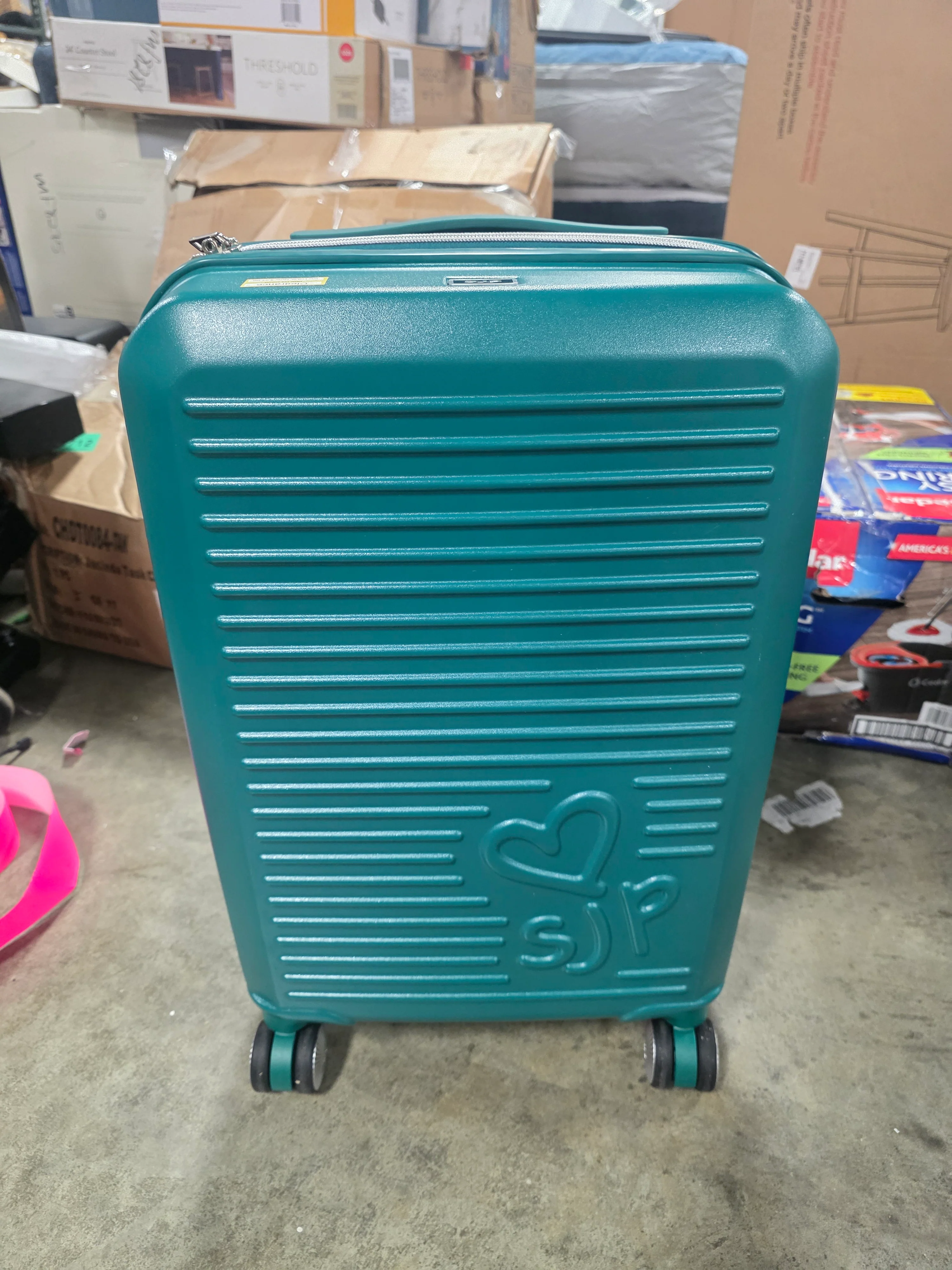 Sarah Jessica Parker Signature Hardside Expandable Carry On Spinner Suitcase - Image 6
