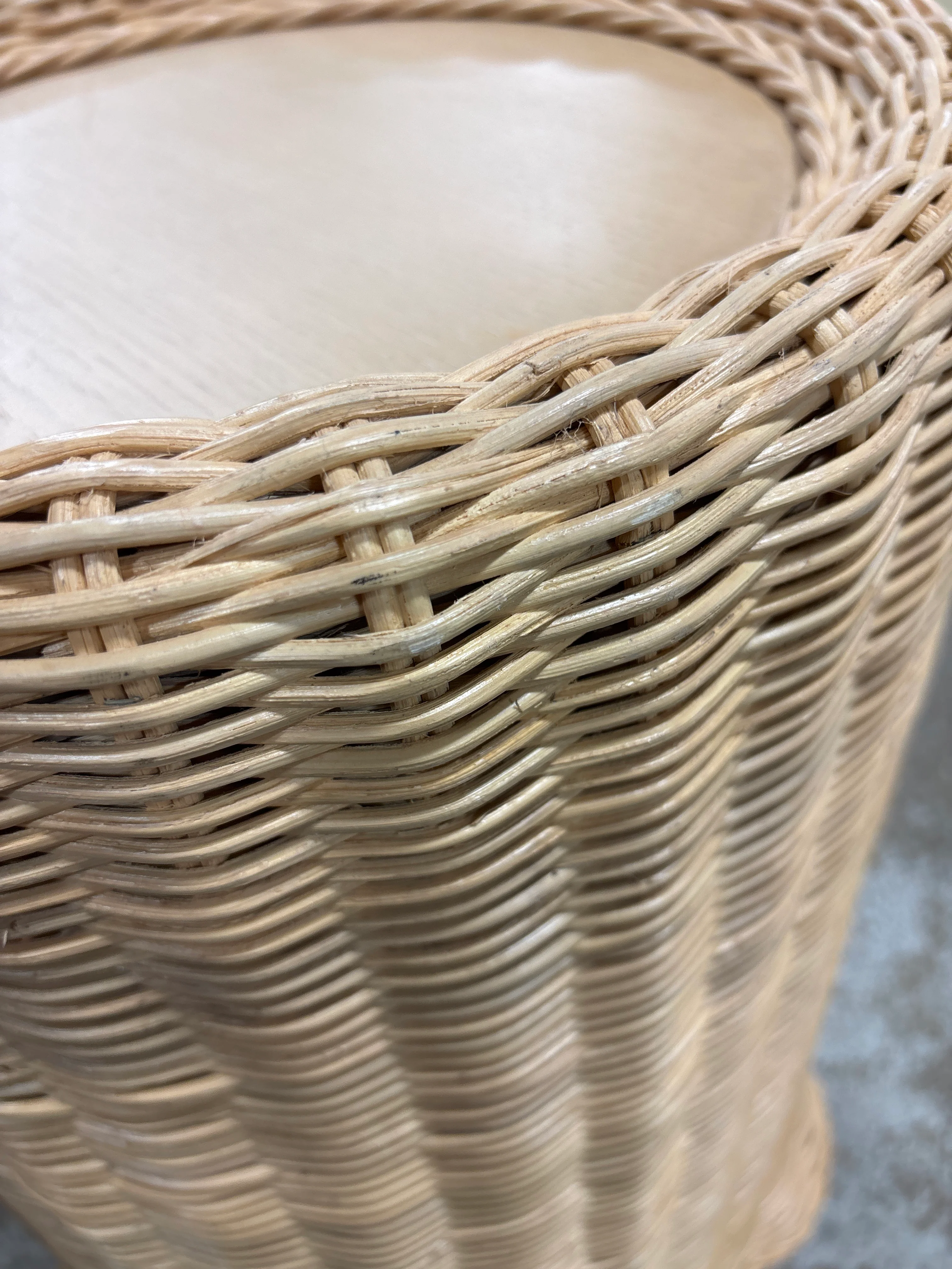 Scalloped Rattan Accent Table SHOWROOM ITEM - Image 5