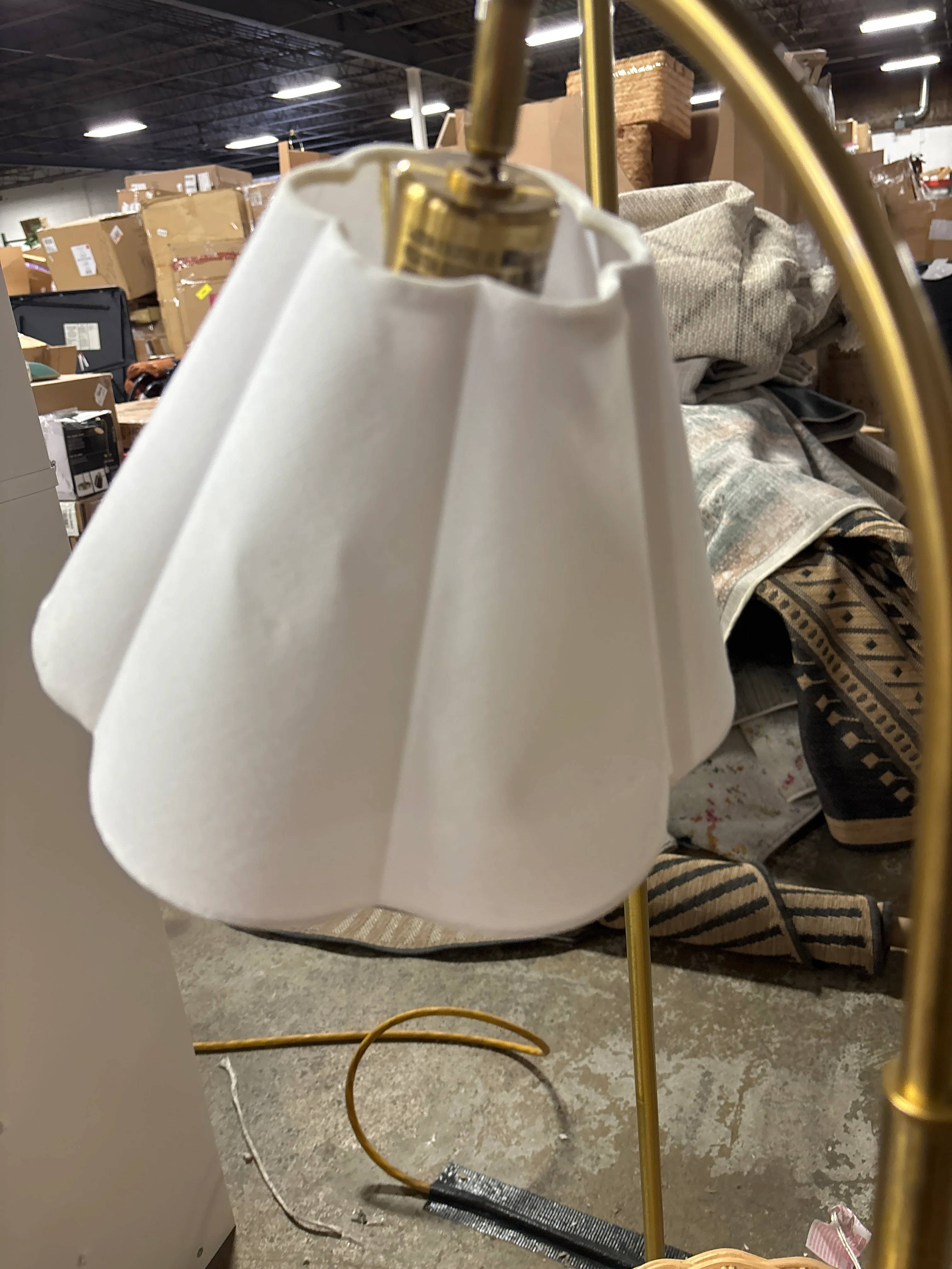 Scalloped Shade Table Lamp with Marble Base - White SHOWROOM ITEM - Image 4