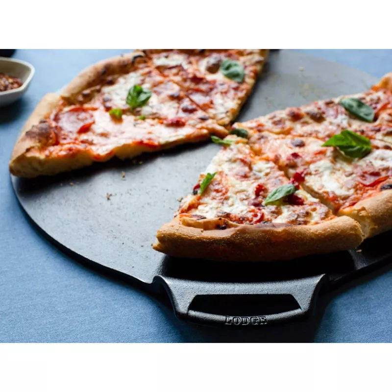 Seasoned Cast Iron Pizza Pan Black - Image 3