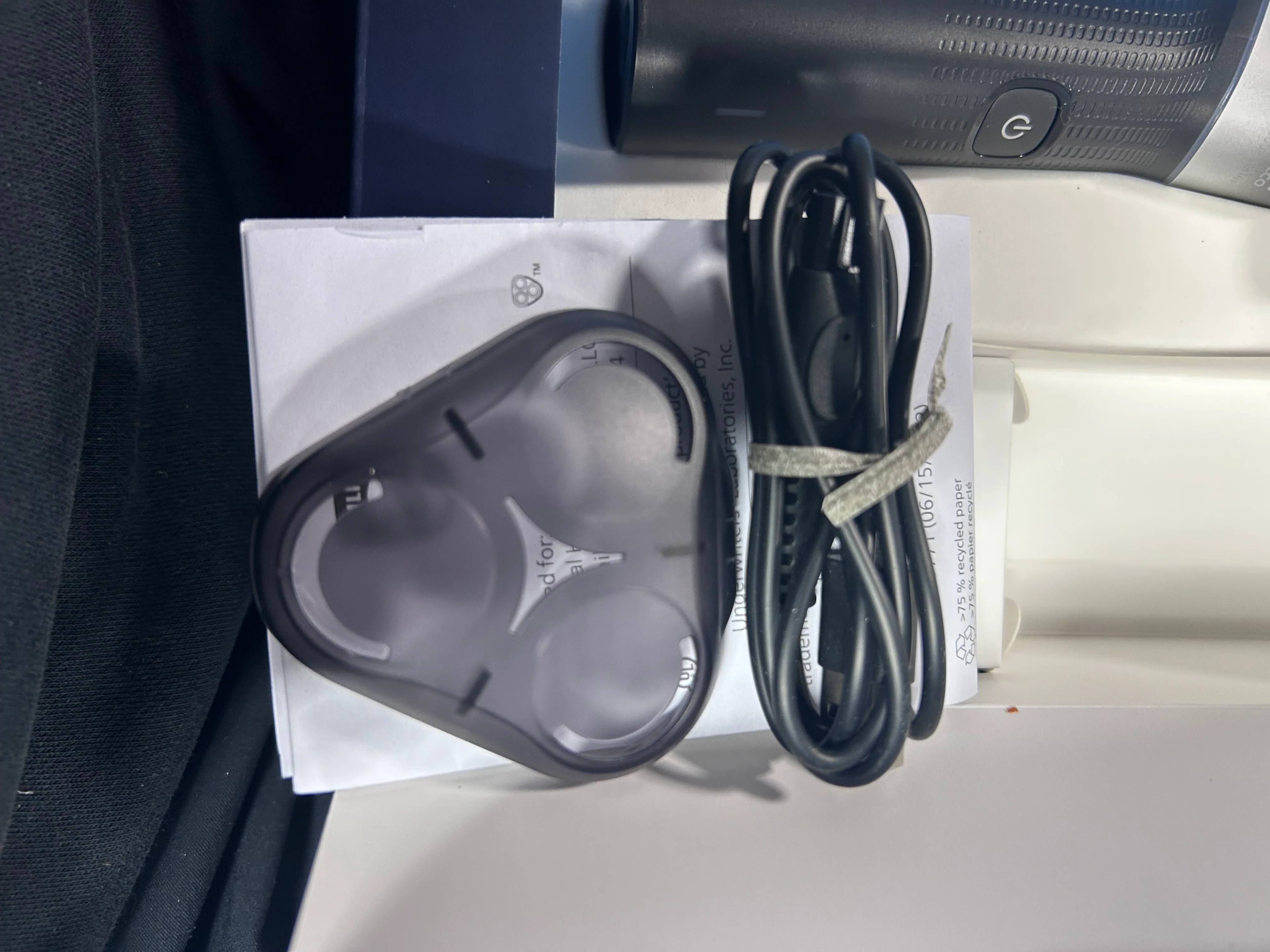 Series 5000 Wet & Dry Men's Rechargeable Electric Shaver - Image 9