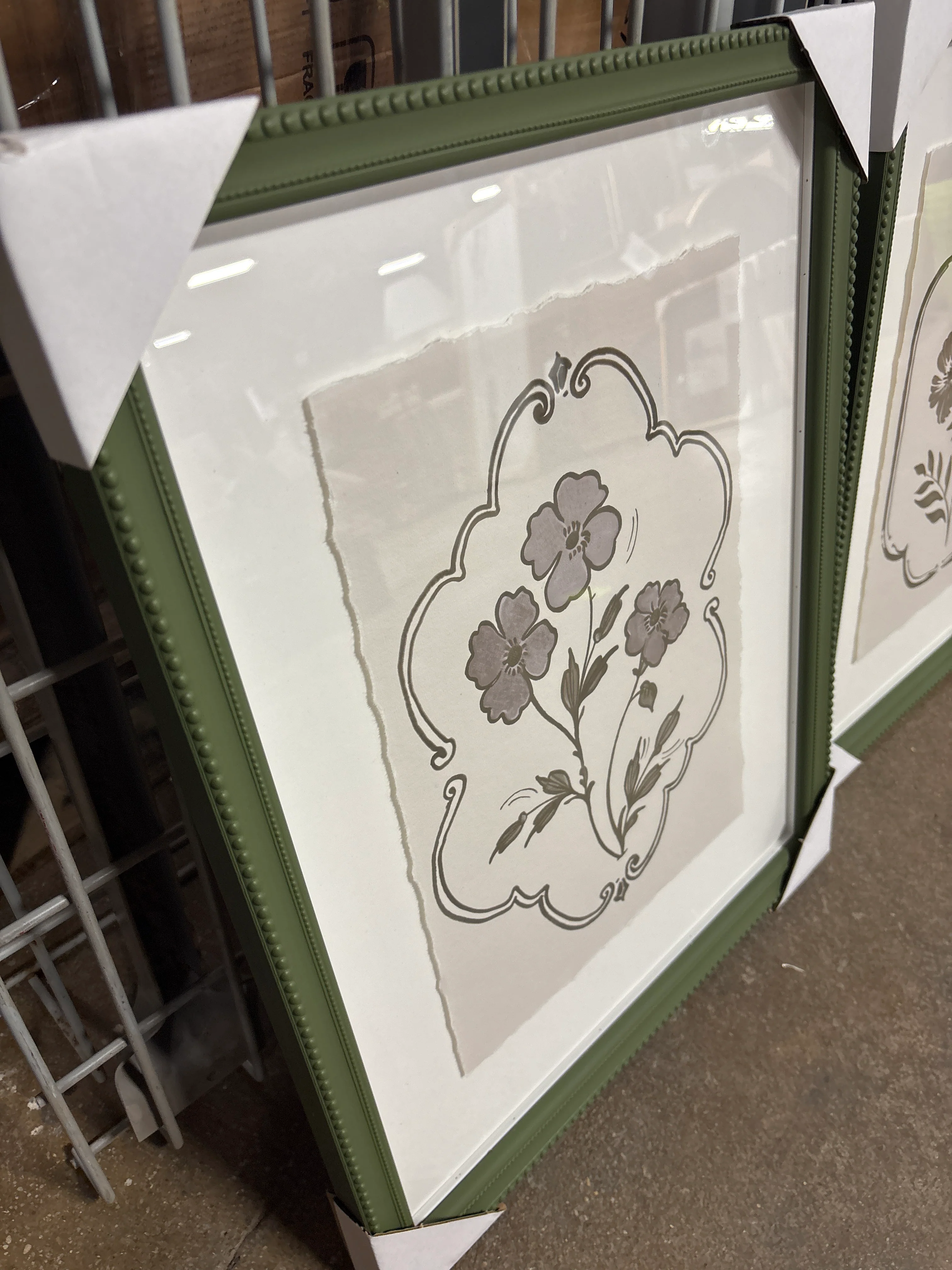 (Set of 2) 16"x20" Green Floral Print Framed Arts SHOWROOM ITEM - Image 3