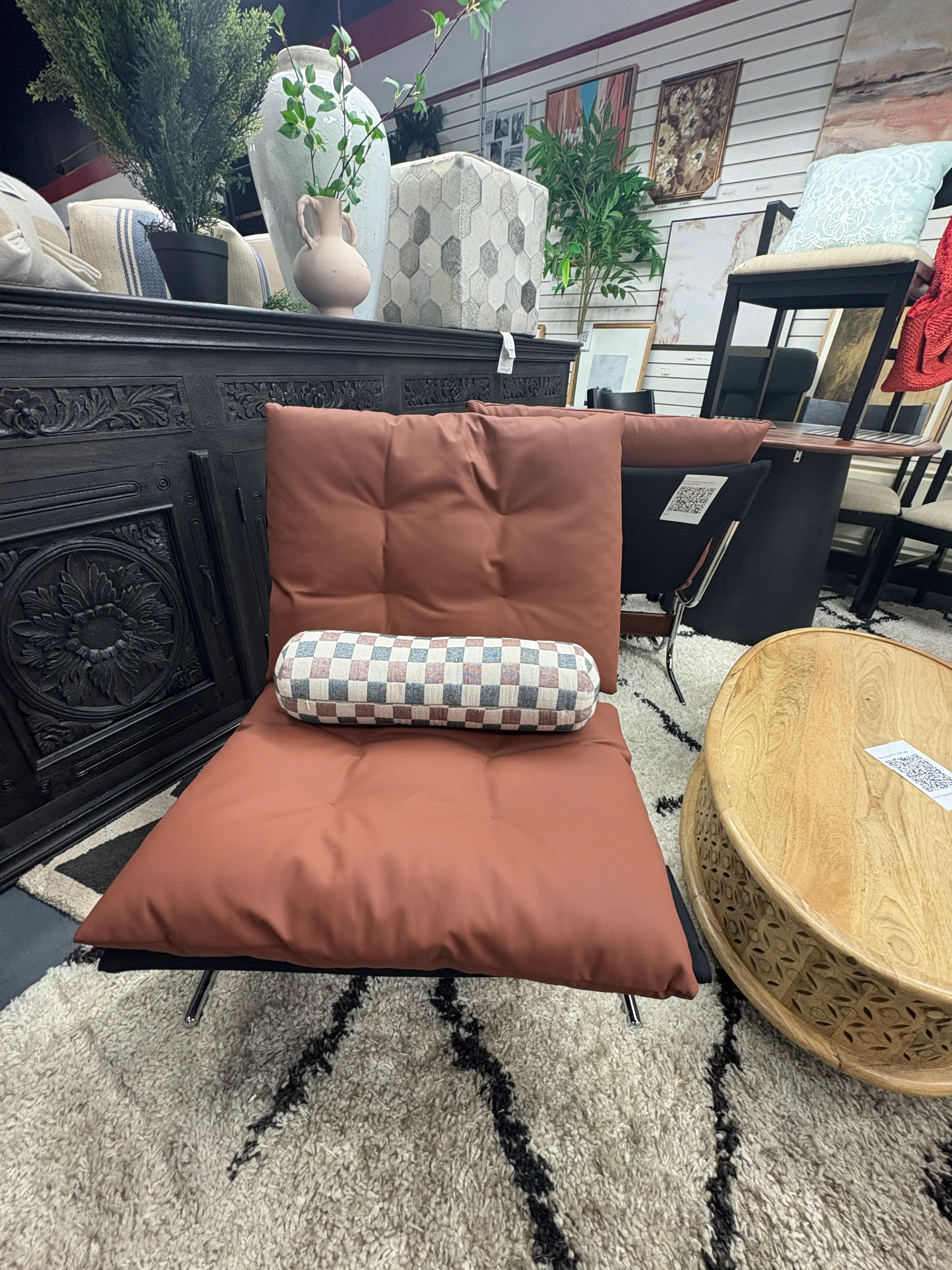 SET OF 2 Modern Accent Chairs SHOWROOM ITEM - Image 2