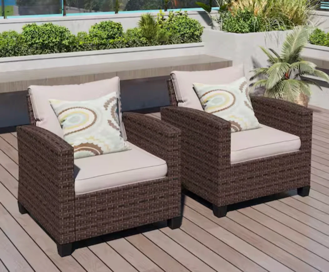 Set of 2 Rattan Wicker Outdoor Patio Lounge Chairs SHOWROOM ITEM