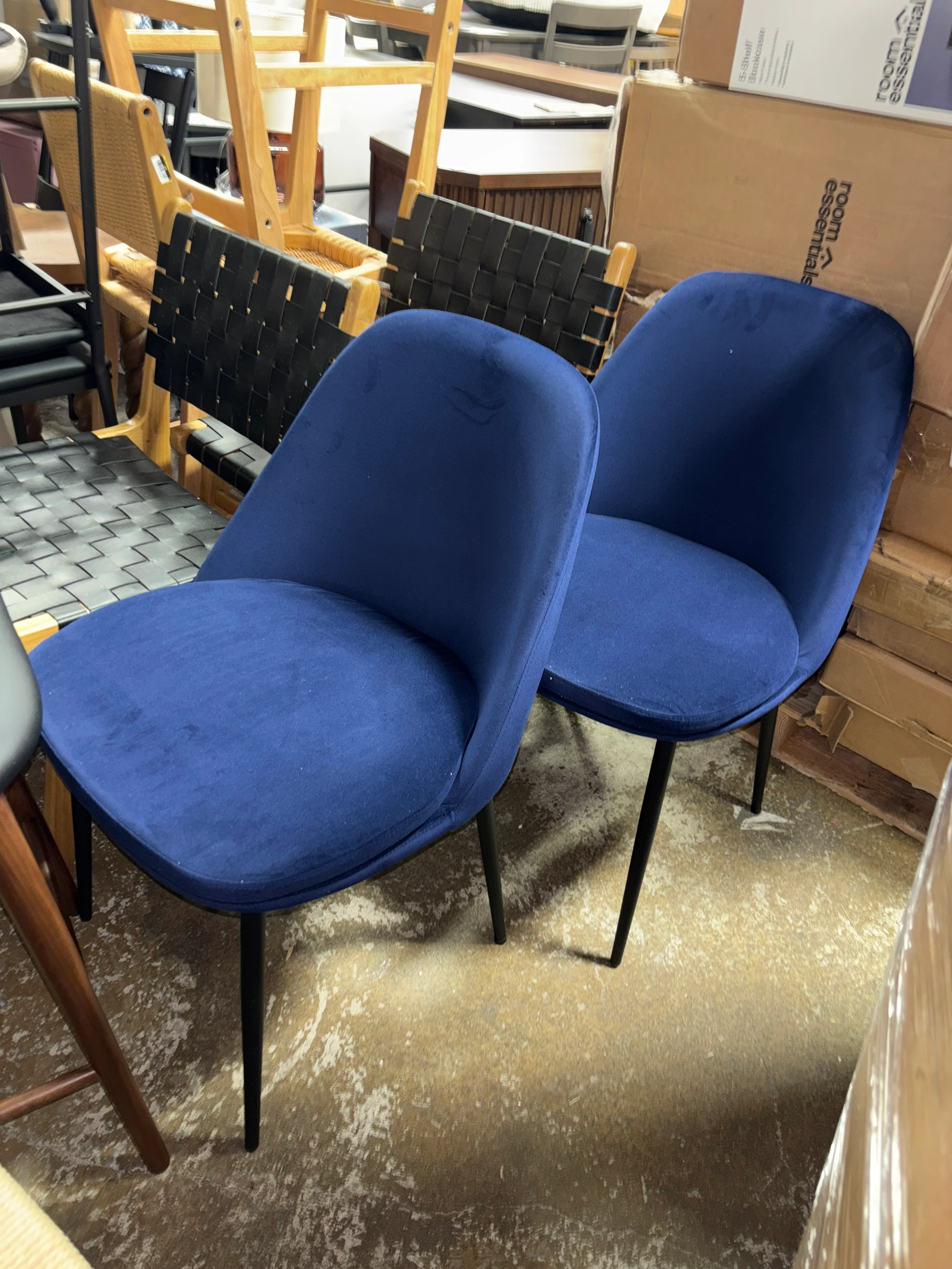 (Set of 2) Wallace Velvet Dining Chair - Sapphire Blue Velvet SHOWROOM ITEM - Image 2