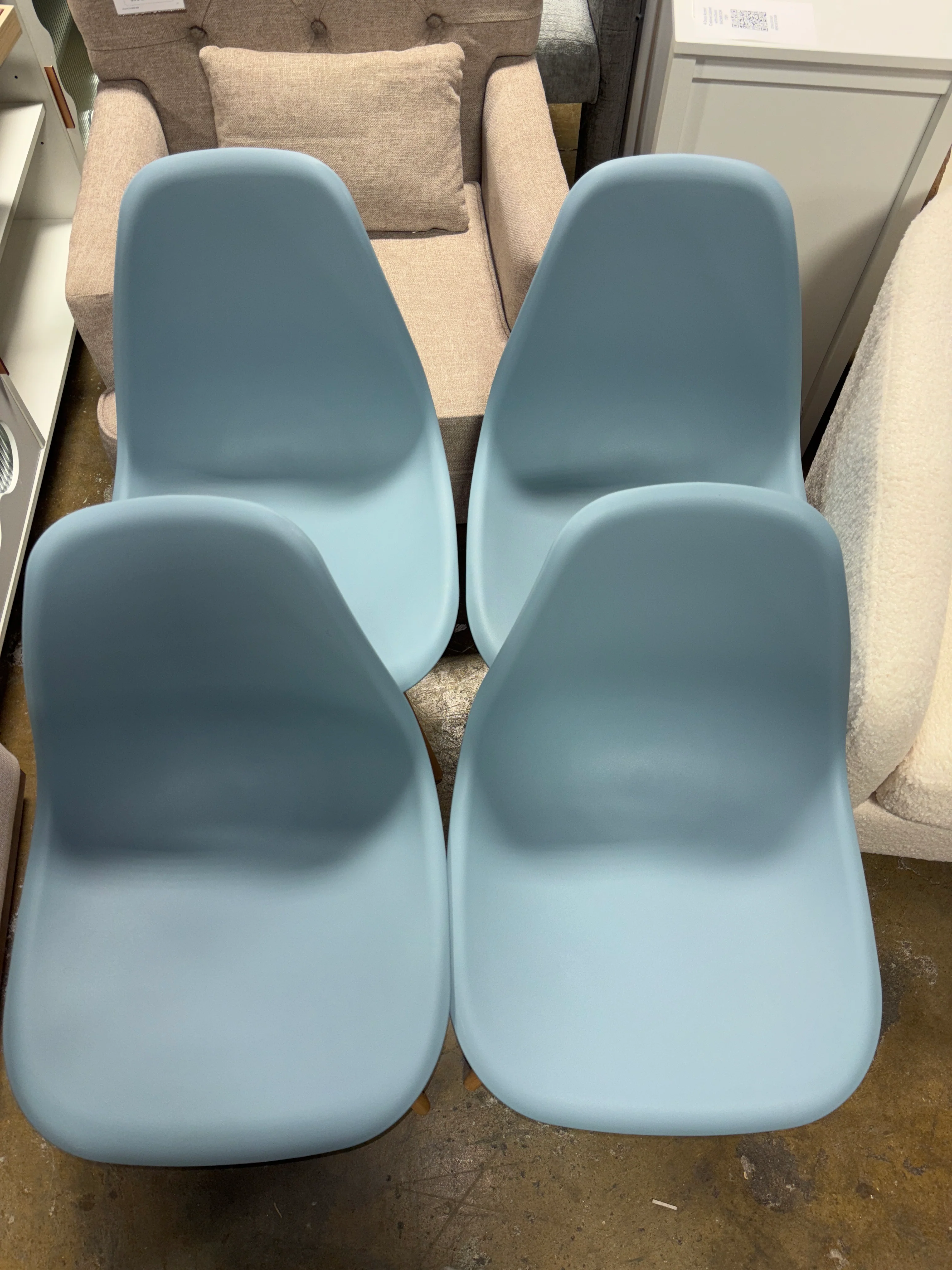 (Set of 4) Wrenshall 17.7'' H Beech Side Chair - Blue SHOWROOM ITEM - Image 3