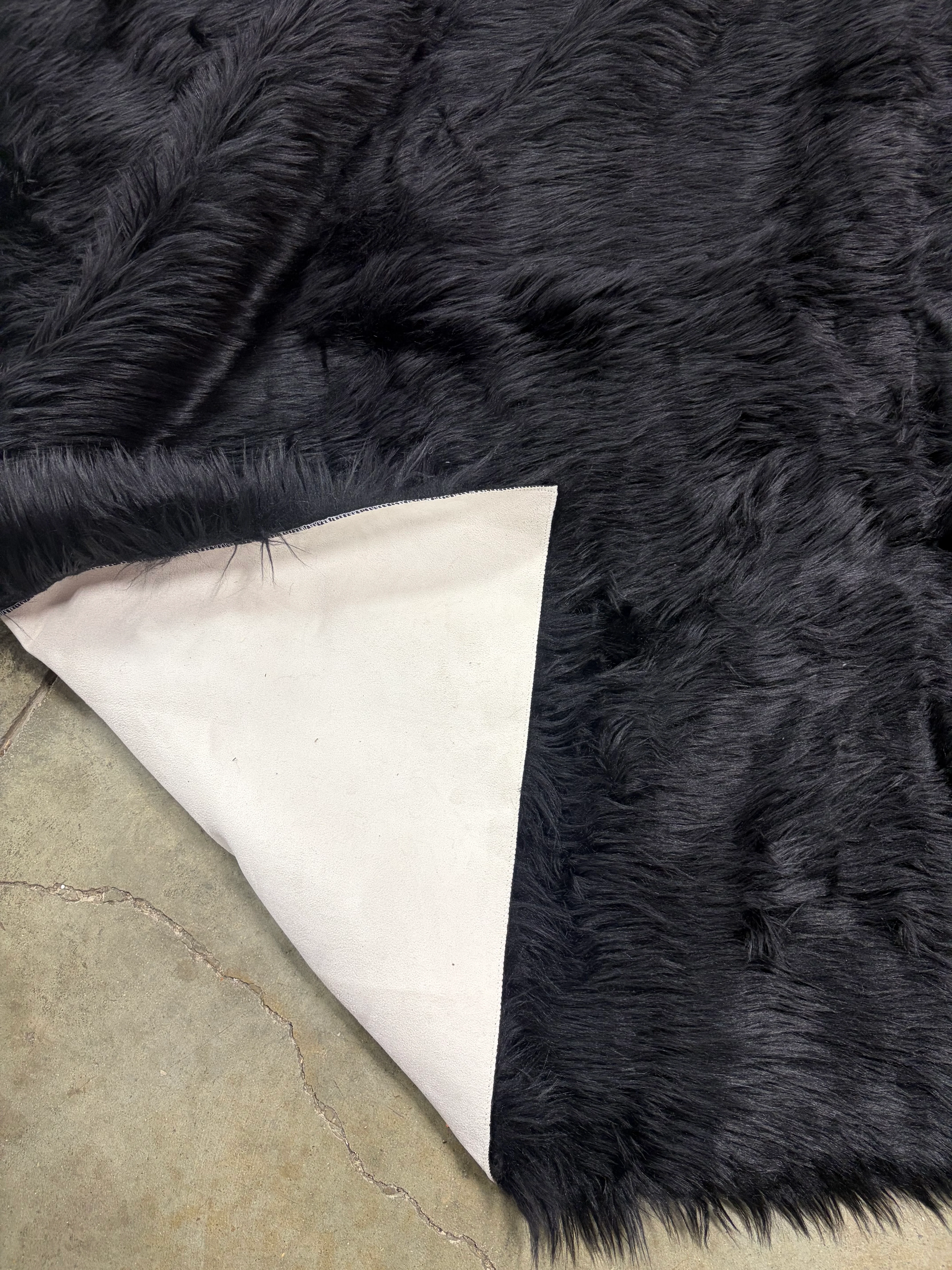 Sheepskin Area Rug, 5' x 8', Black - Image 7