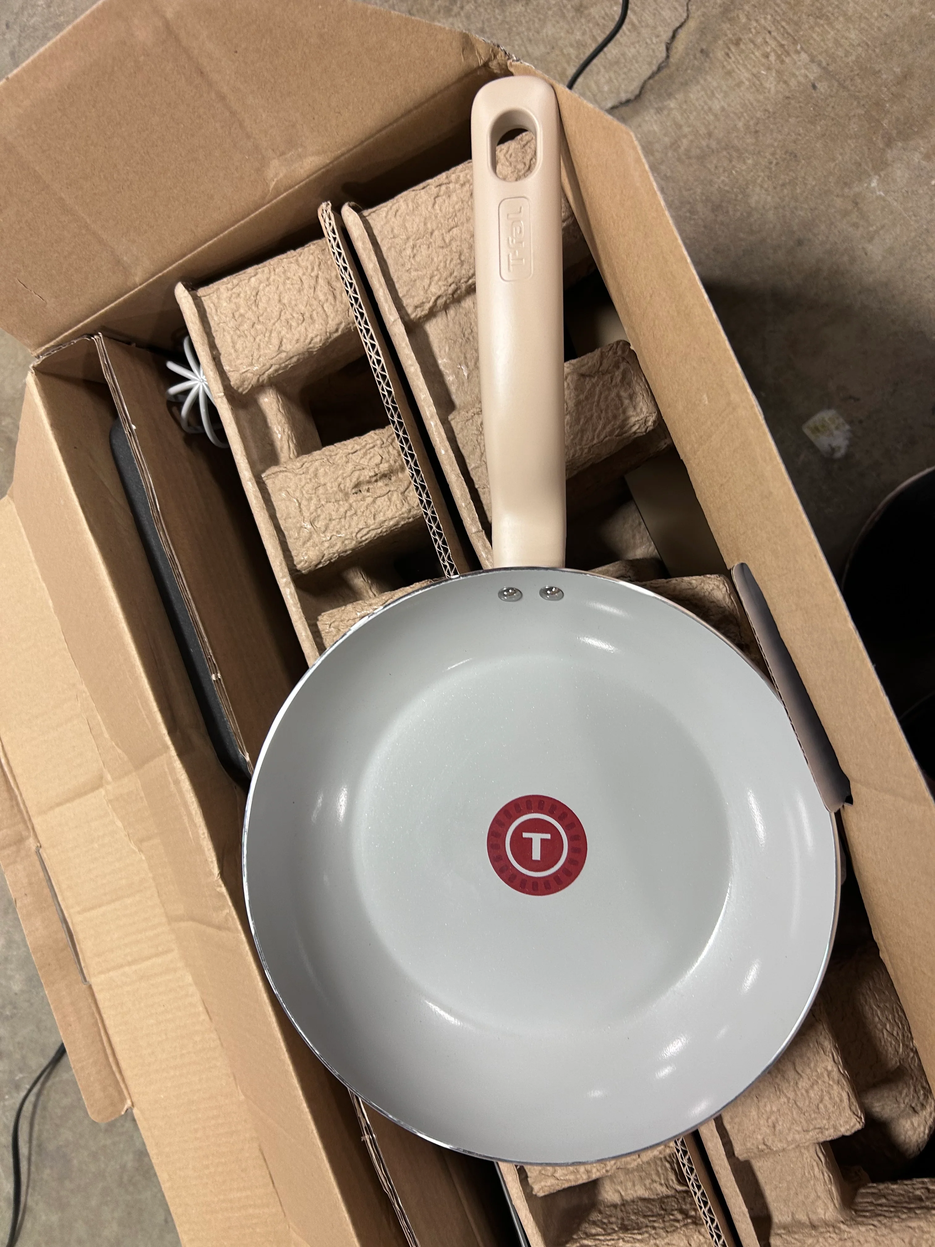 20pc Ceramic Nonstick Cookware Set Beige - Image 6