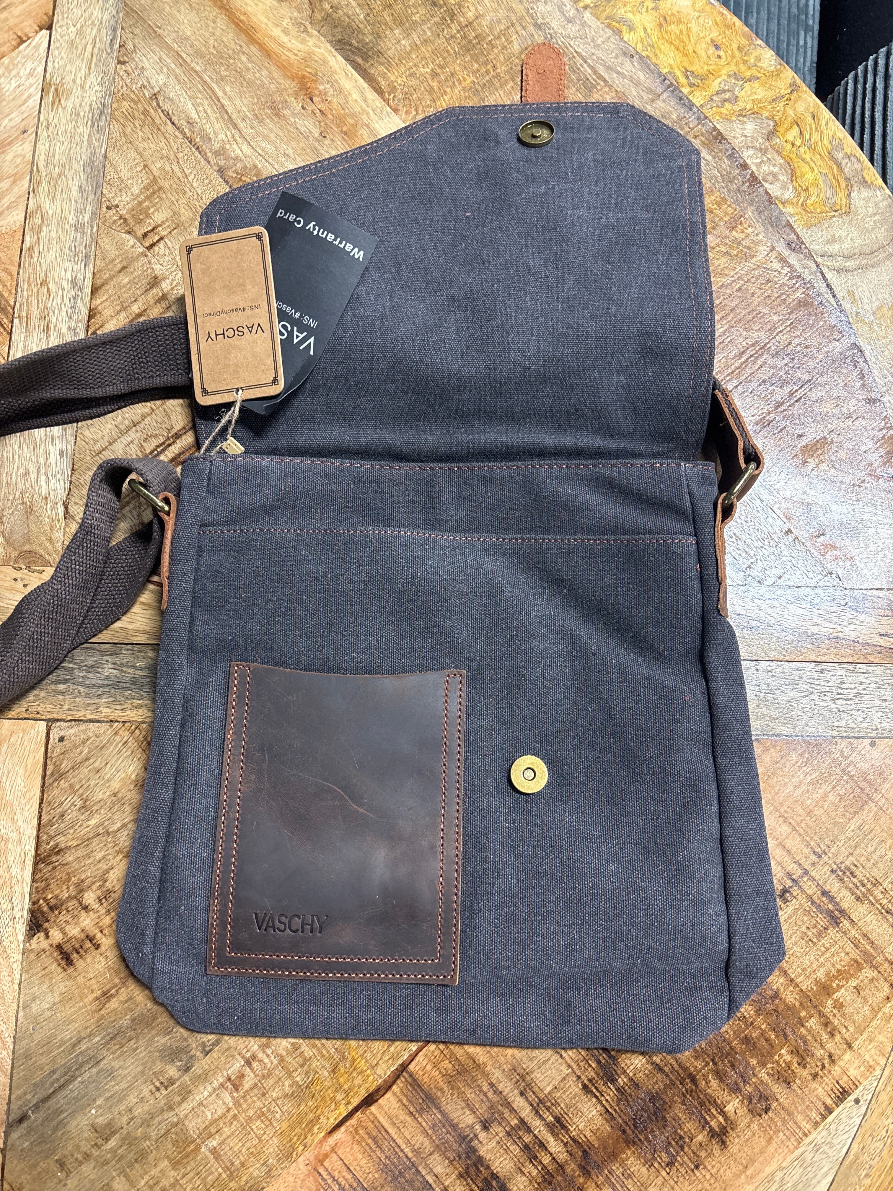 Small Canvas Messenger Bag Light Grey SHOWROOM ITEM - Image 4