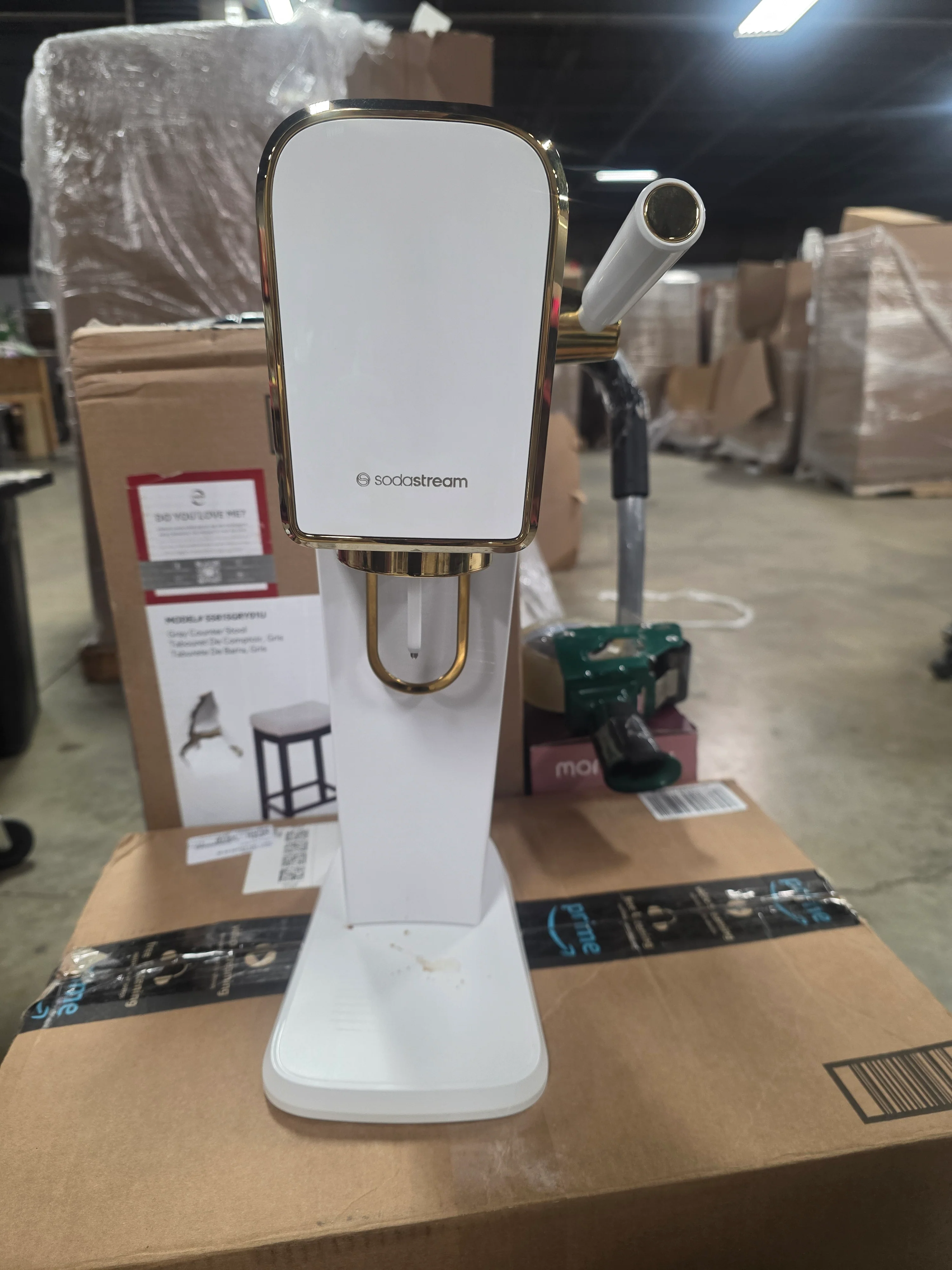 SodaStream ART Sparkling Water Maker Starter Kit (White / Gold) - Image 6