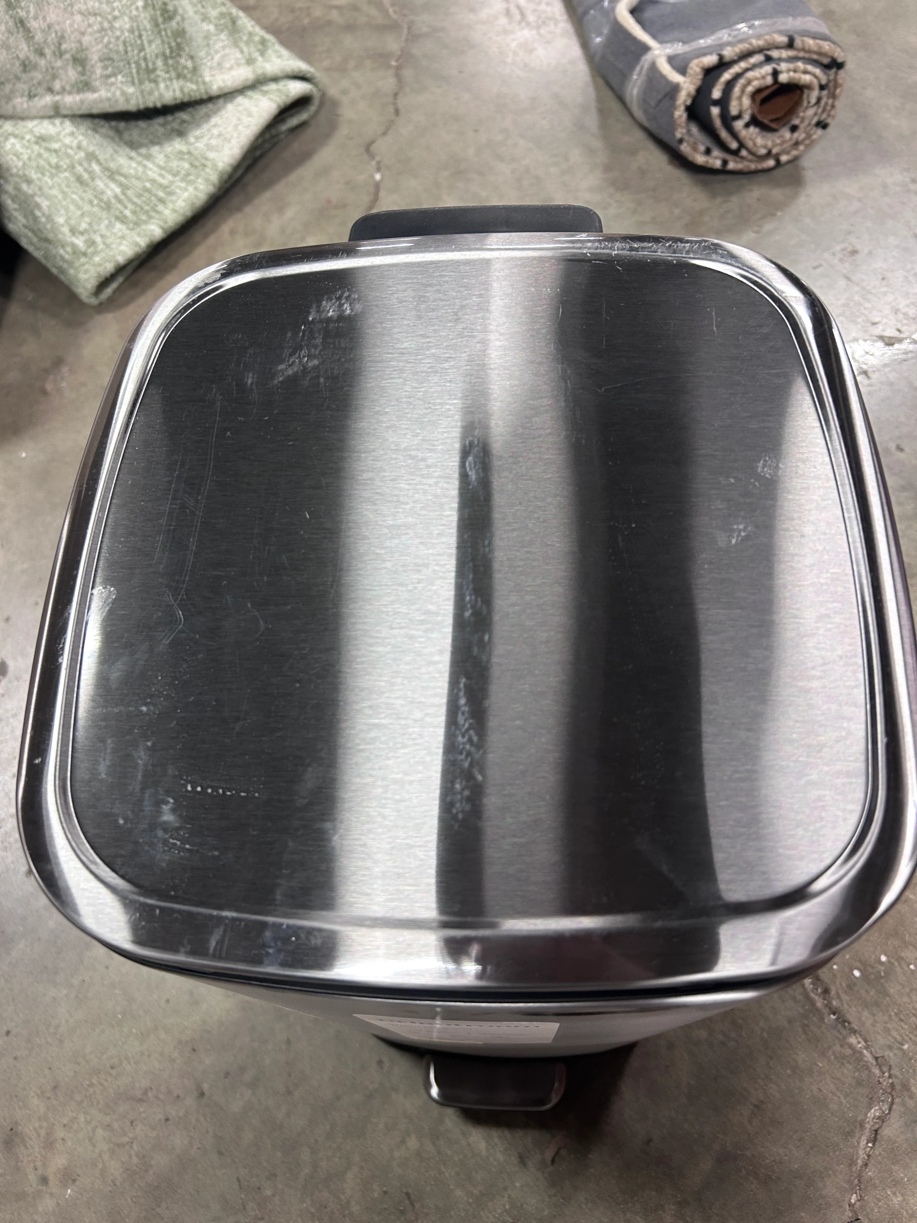 Soft Square Step Trash Can Silver - Image 7