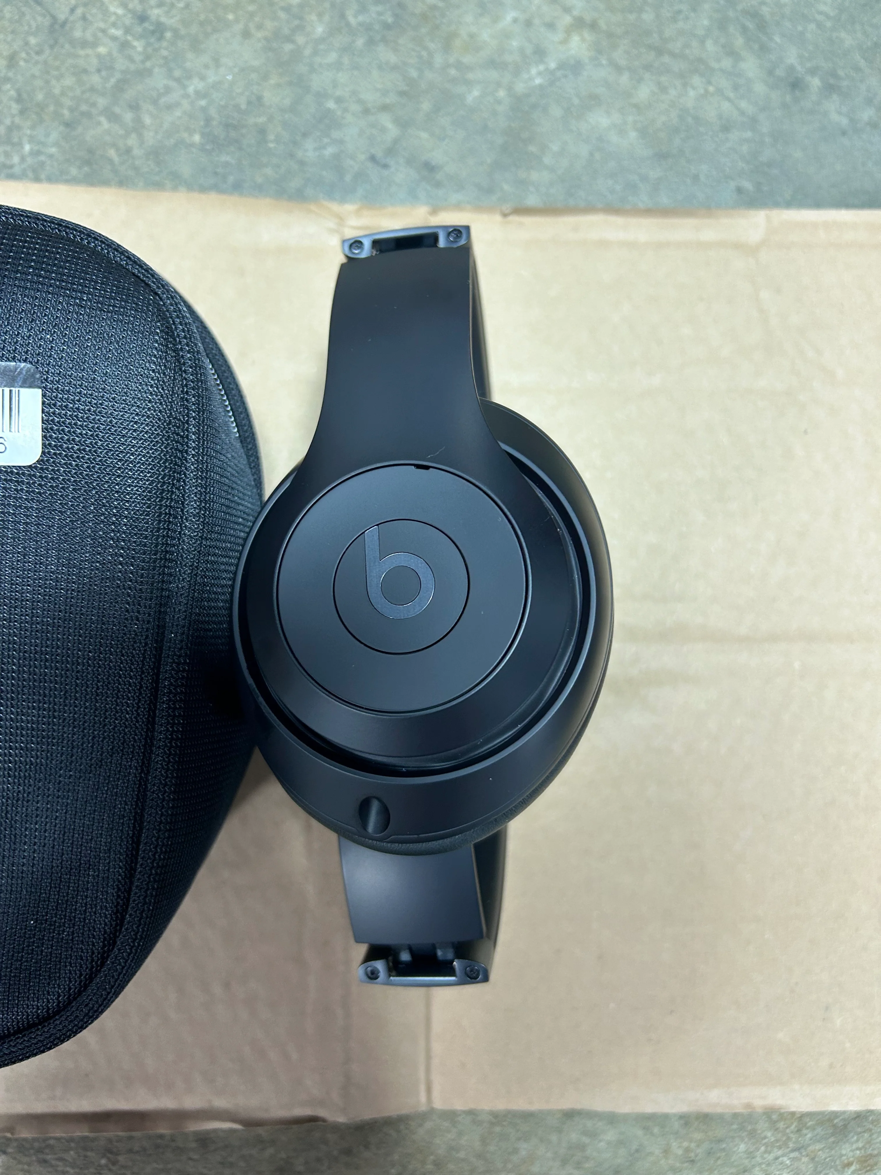 Solo Bluetooth Wireless On-Ear Headphones - Matte Black - Image 7