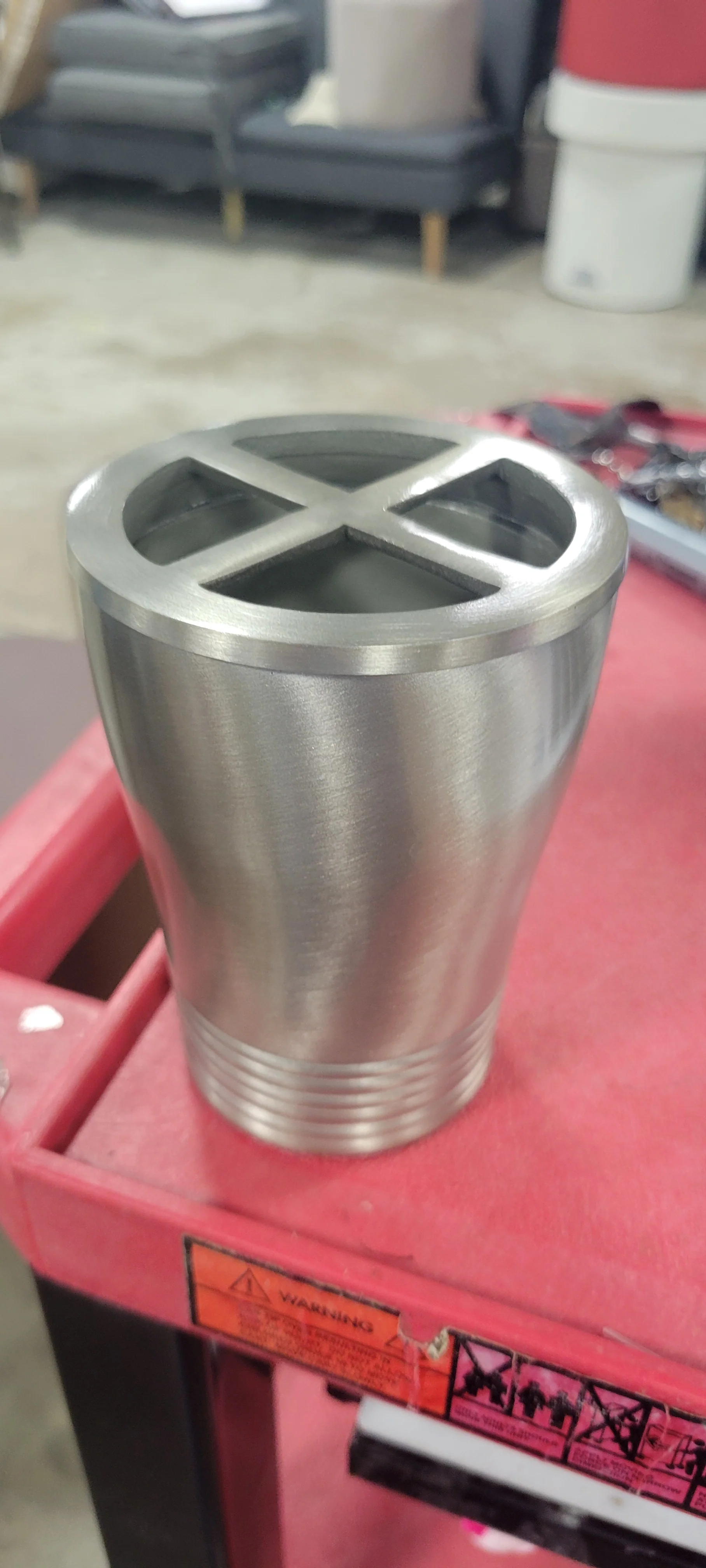 Special Metal Toothbrush Holder - Image 5