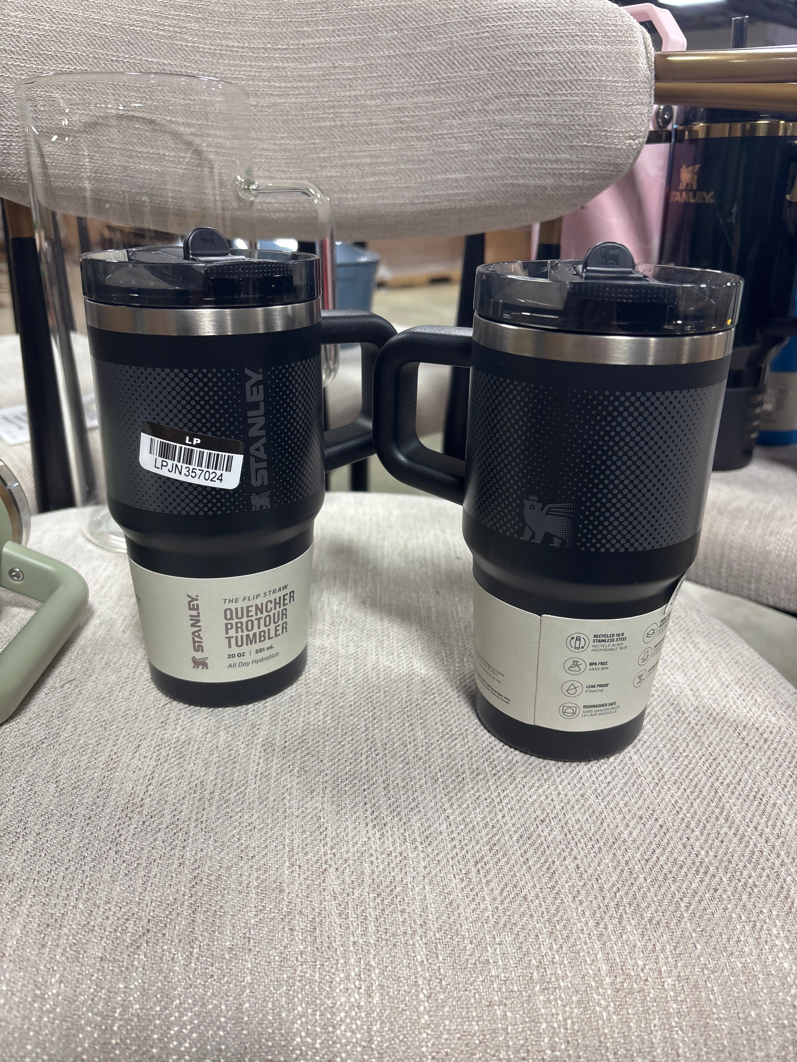 Stanley 20oz Stainless Steel ProTour Tumbler Black Fade SHOWROOM ITEM - Image 2