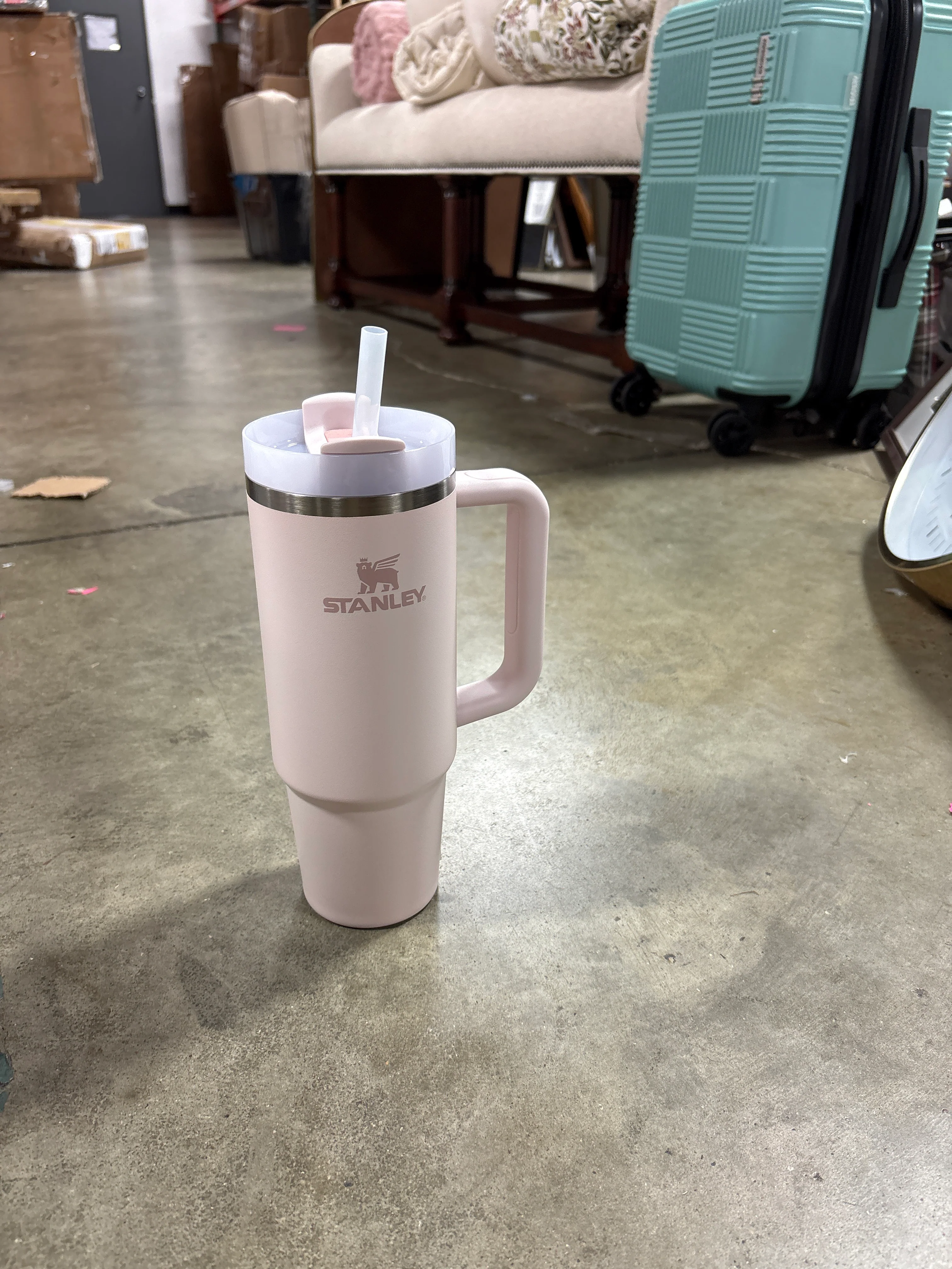 Stanley 30 oz Stainless Steel H2.0 Flowstate Quencher Tumbler Rose Quartz 2.0 SHOWROOM ITEM - Image 2