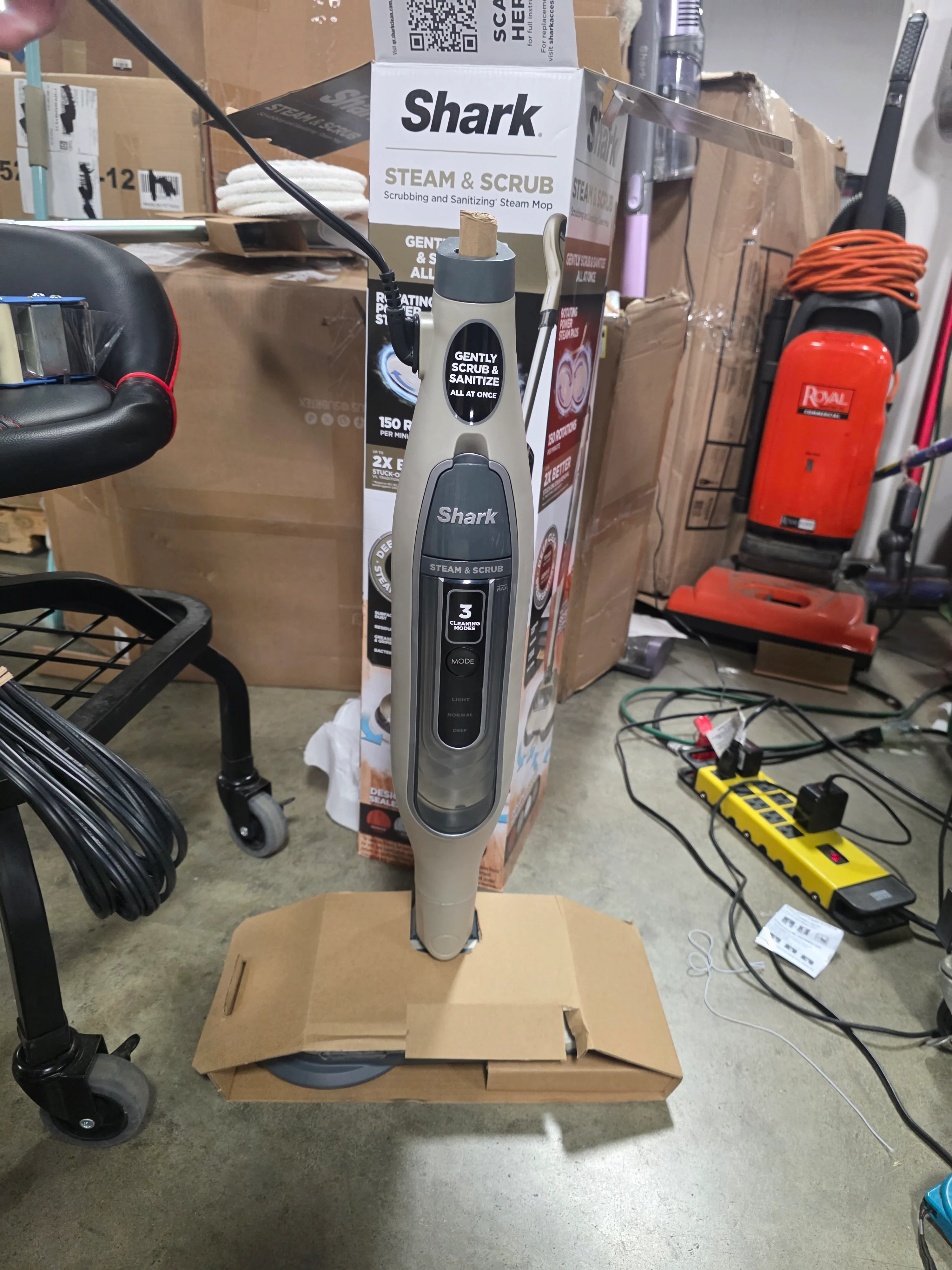 Steam & Scrub with Steam Blaster Technology Scrubbing and Sanitizing Hard Floor Steam Mop S8201 - Image 8