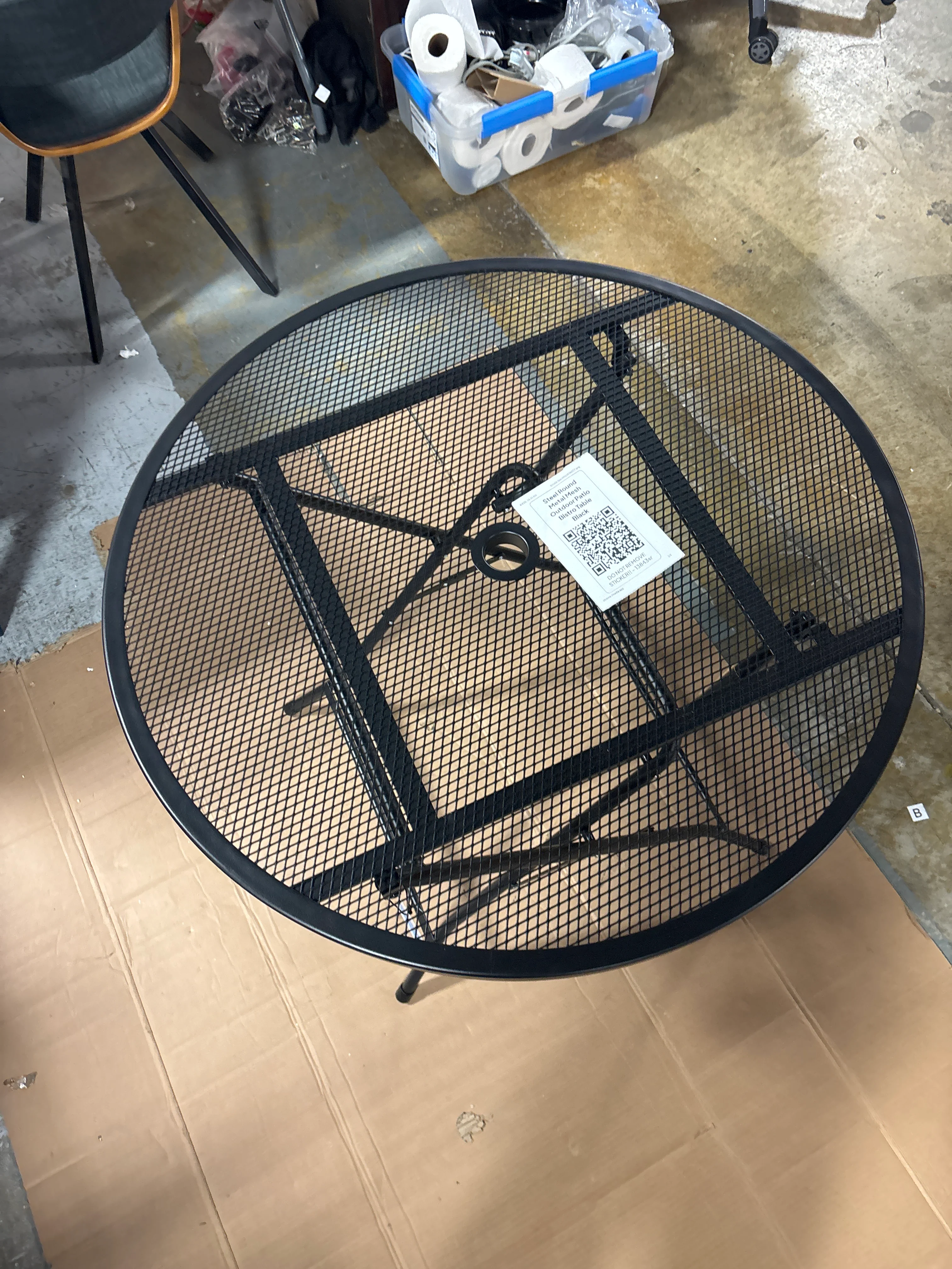 Steel Round Metal Mesh Outdoor Patio Bistro Table Black SHOWROOM ITEM - Image 4