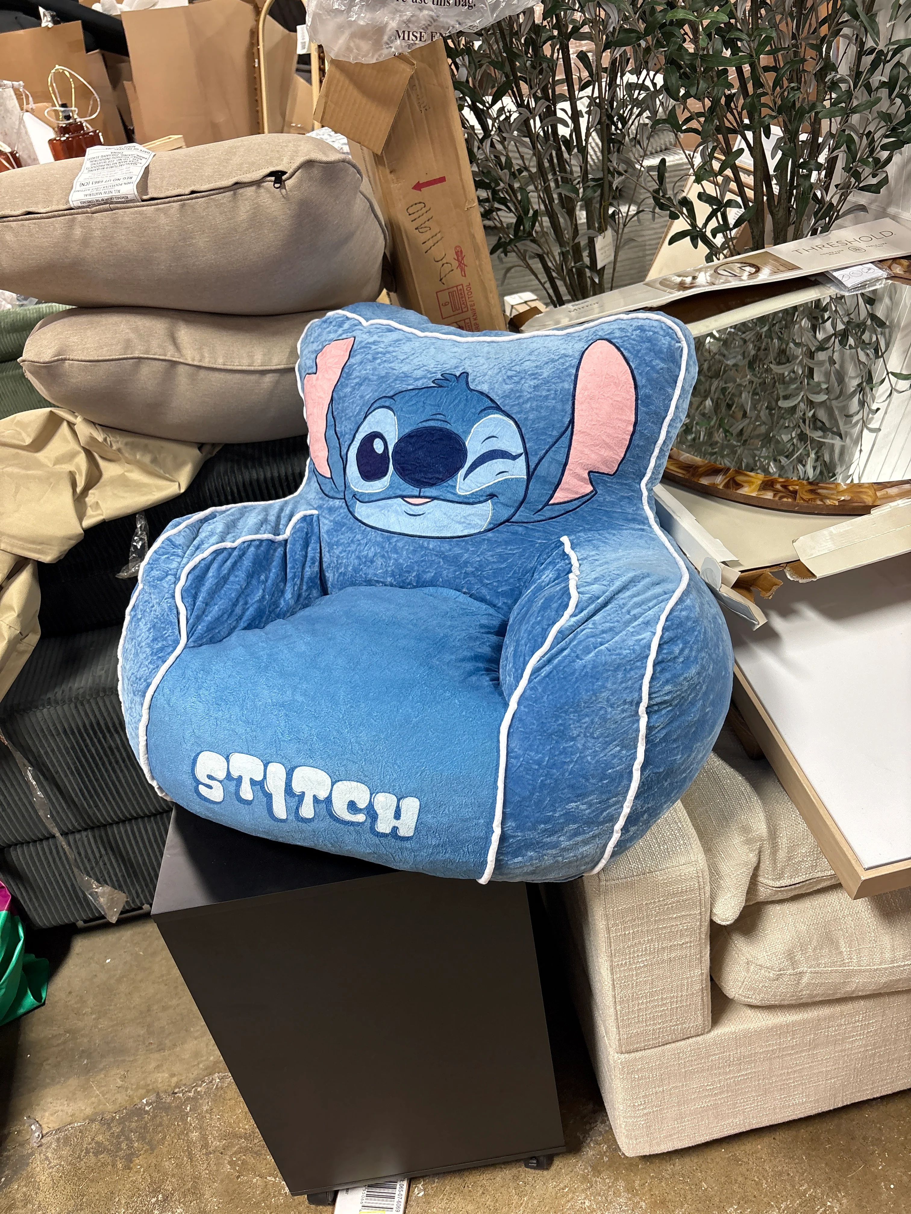 Stitch Kids' Compressed Foam Plush Chair Blue SHOWROOM ITEM - Image 2