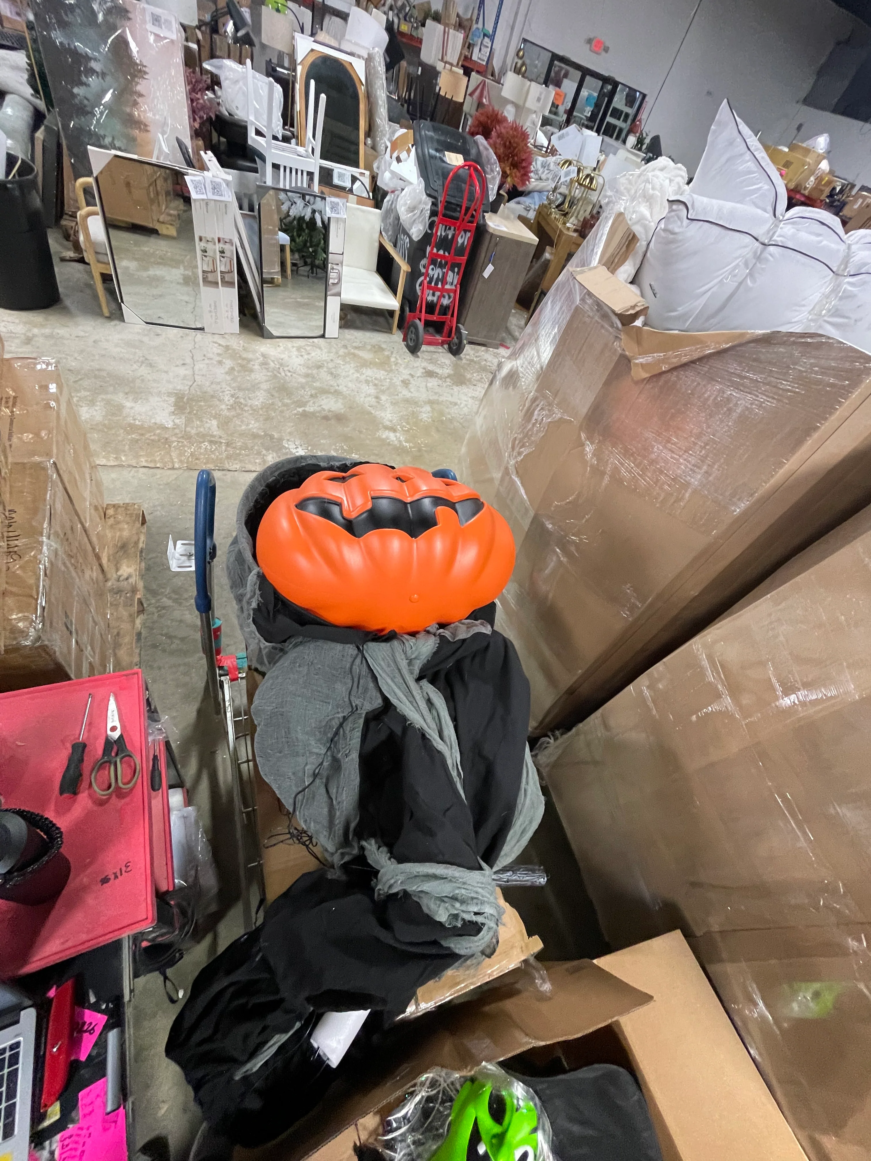 Halloween Hyde & Eek! Lewis The Pumpkin Ghoul Animatronic - Image 5