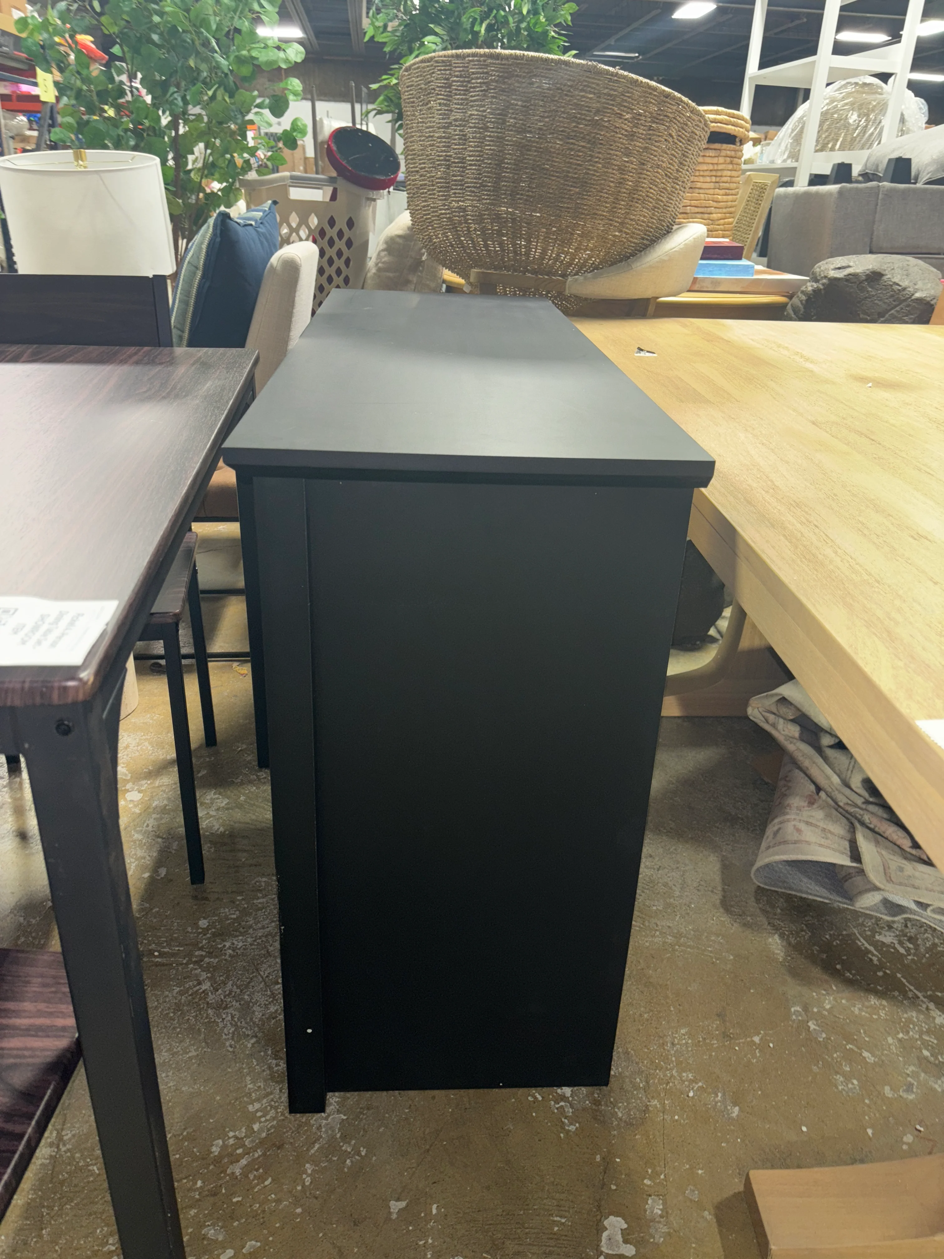 Tevrat 6 Drawers Double Dresser - Black SHOWROOM ITEM - Image 3