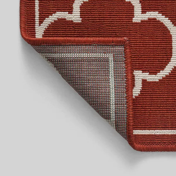 Thornhill Geometric Outdoor Rug Red/Ivory 3'3"x5' - Image 3