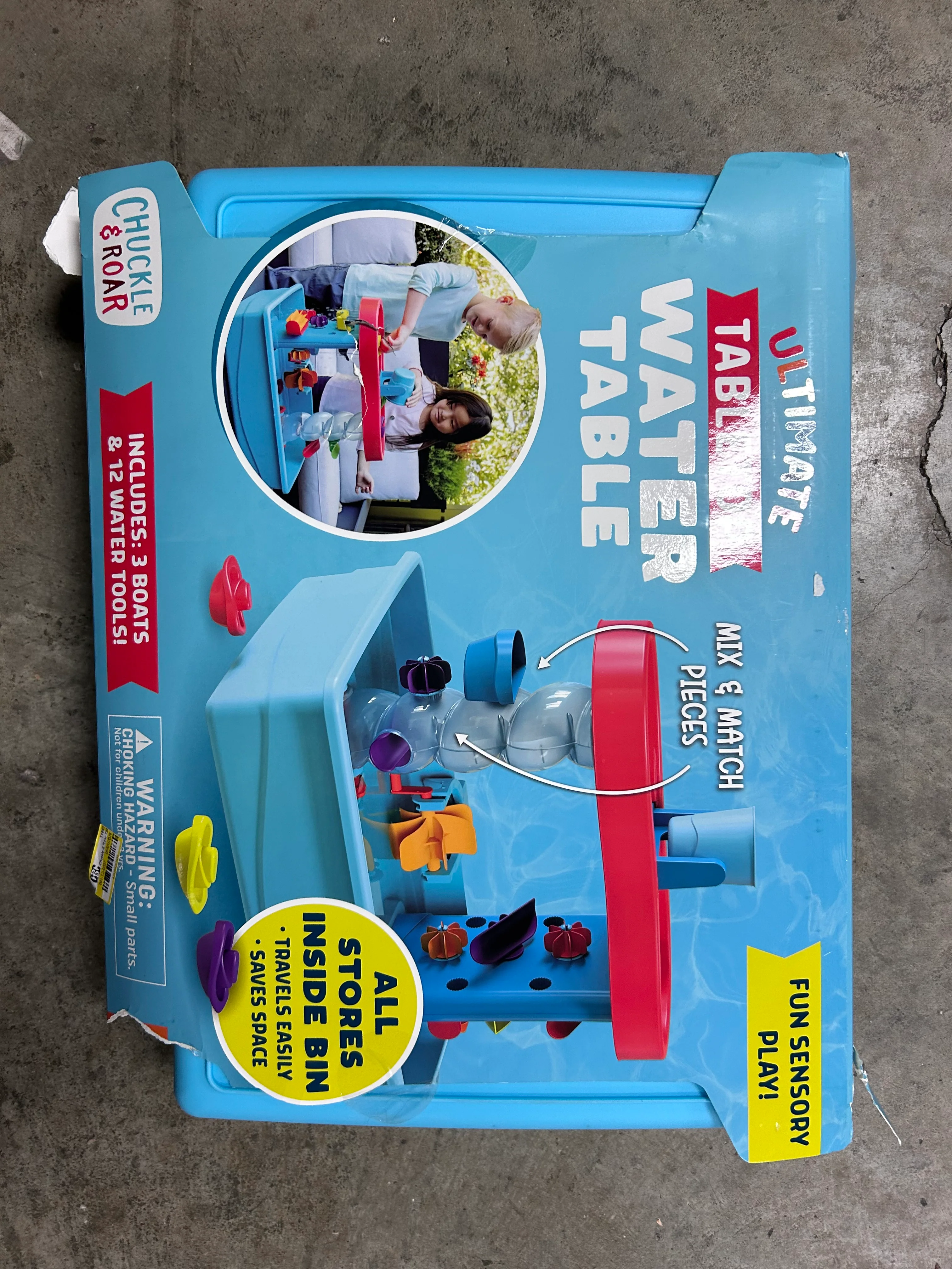Chuckle & Roar Tabletop Water Table